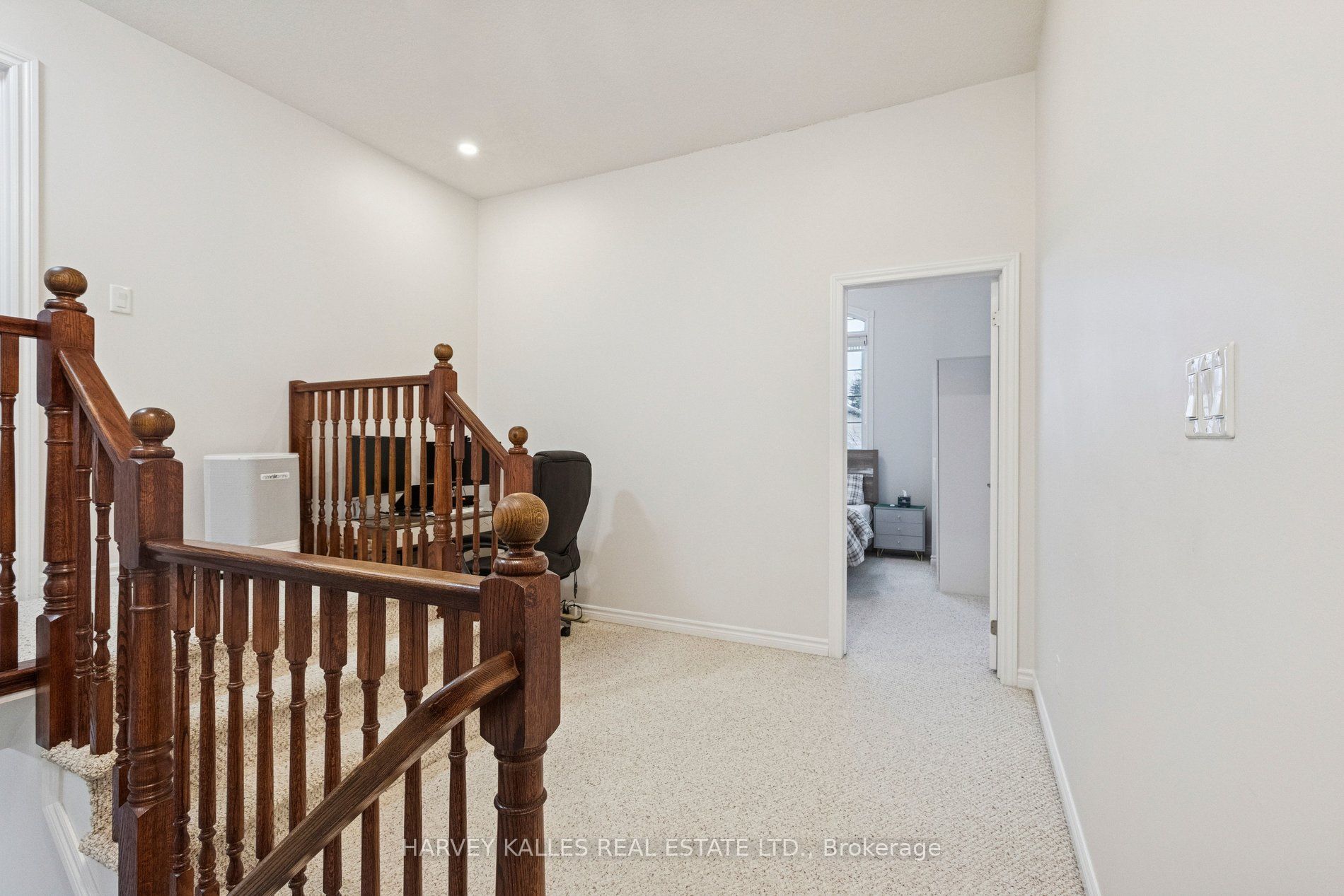 409 Tealby Crescent Property Photo 19