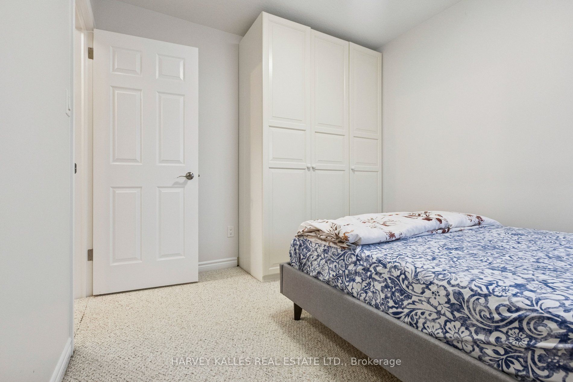 409 Tealby Crescent Property Photo 22
