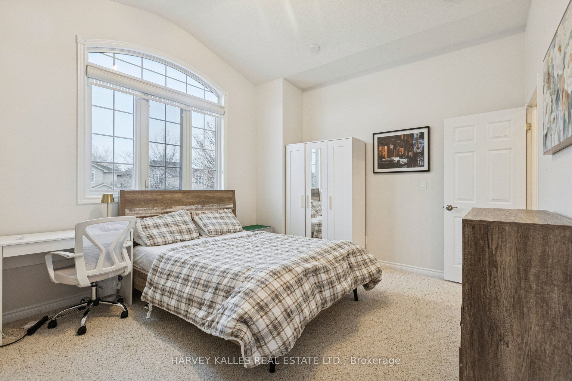 409 Tealby Crescent Property Photo 24