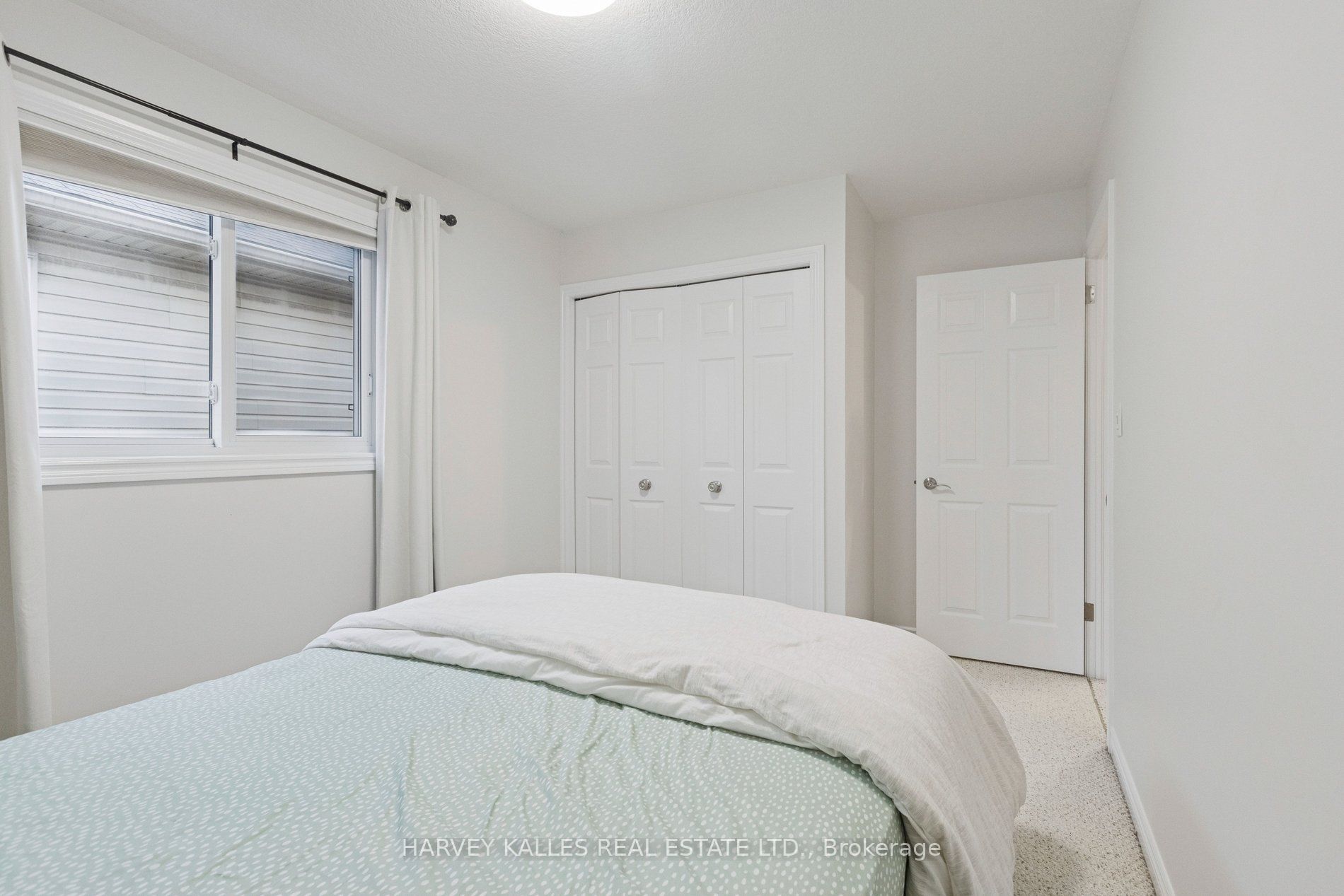 409 Tealby Crescent Property Photo 27