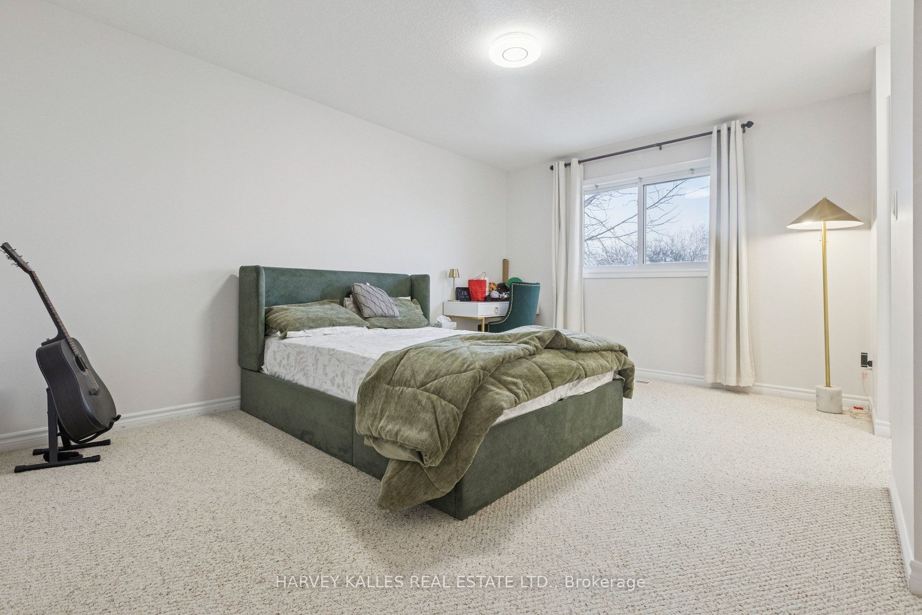 409 Tealby Crescent Property Photo 29