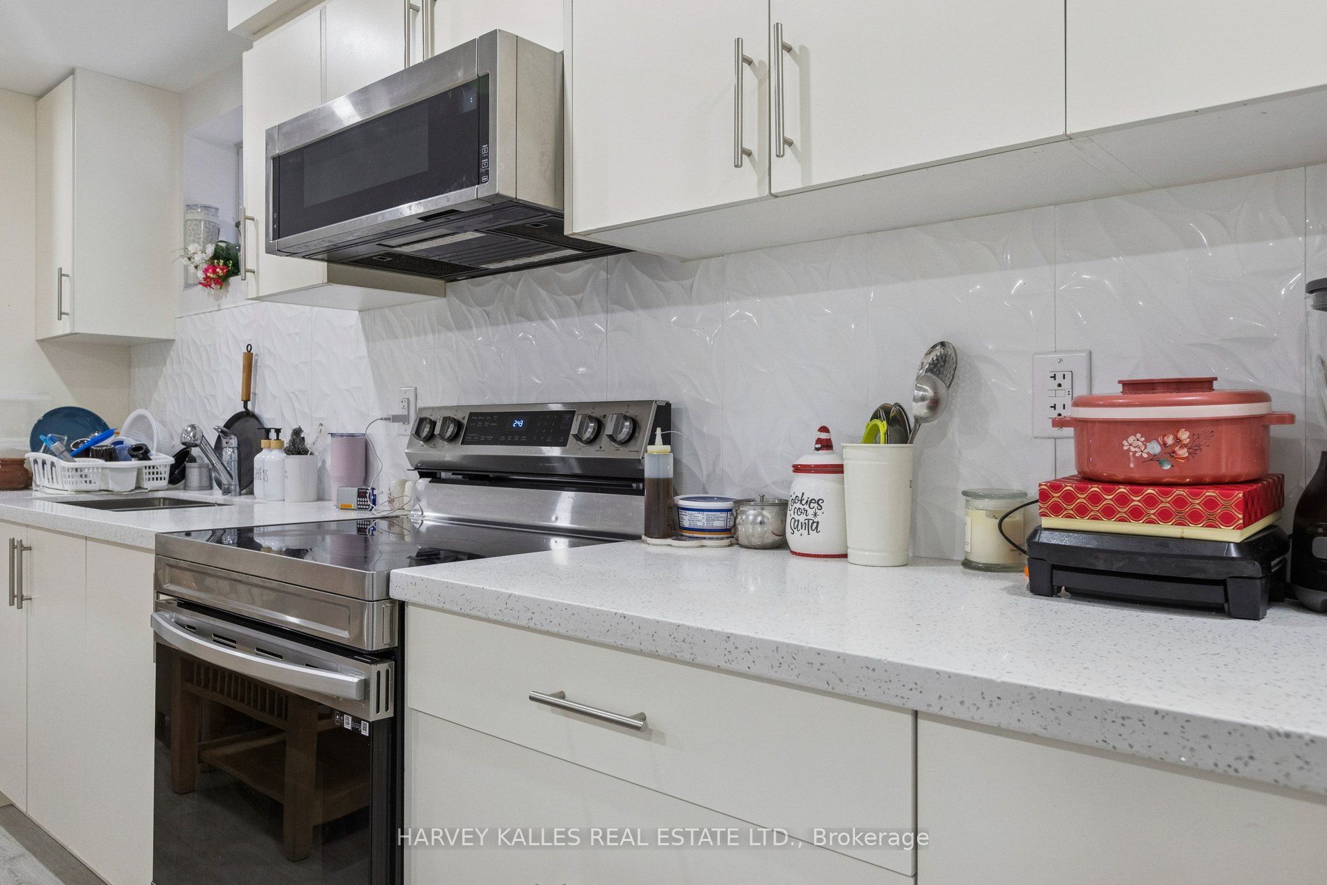 409 Tealby Crescent Property Photo 38