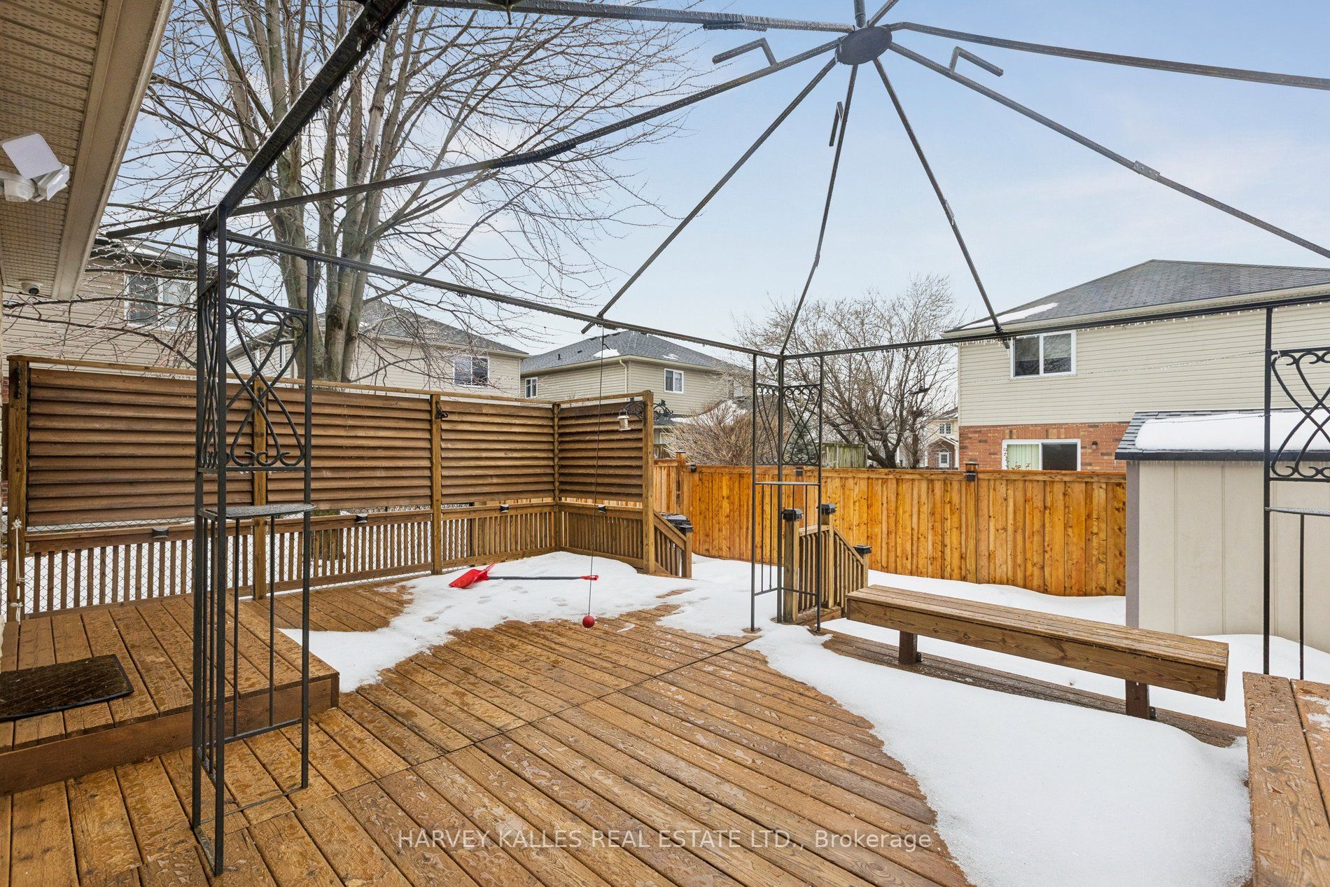 409 Tealby Crescent Property Photo 43