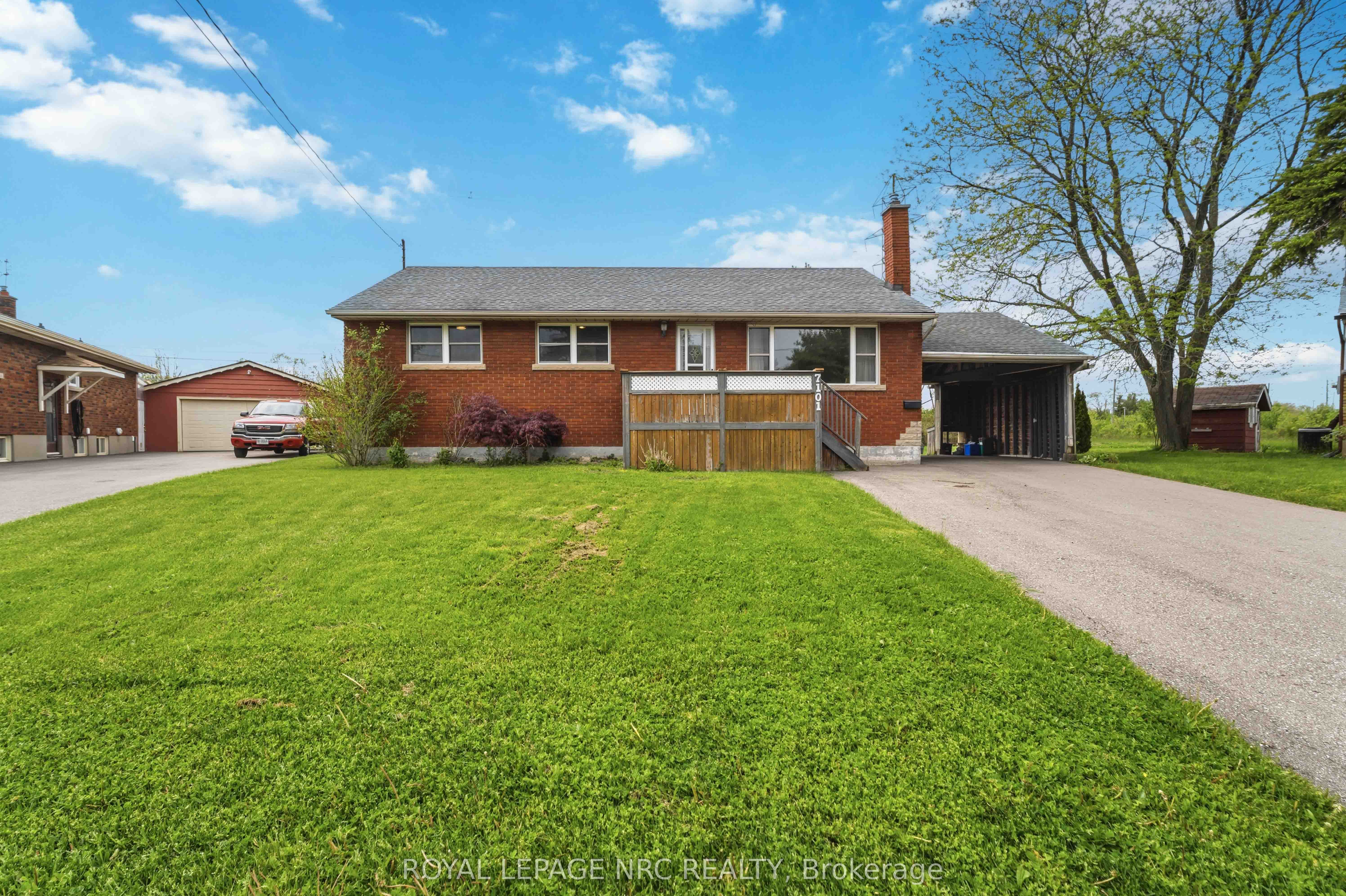 7101 Roger Crescent