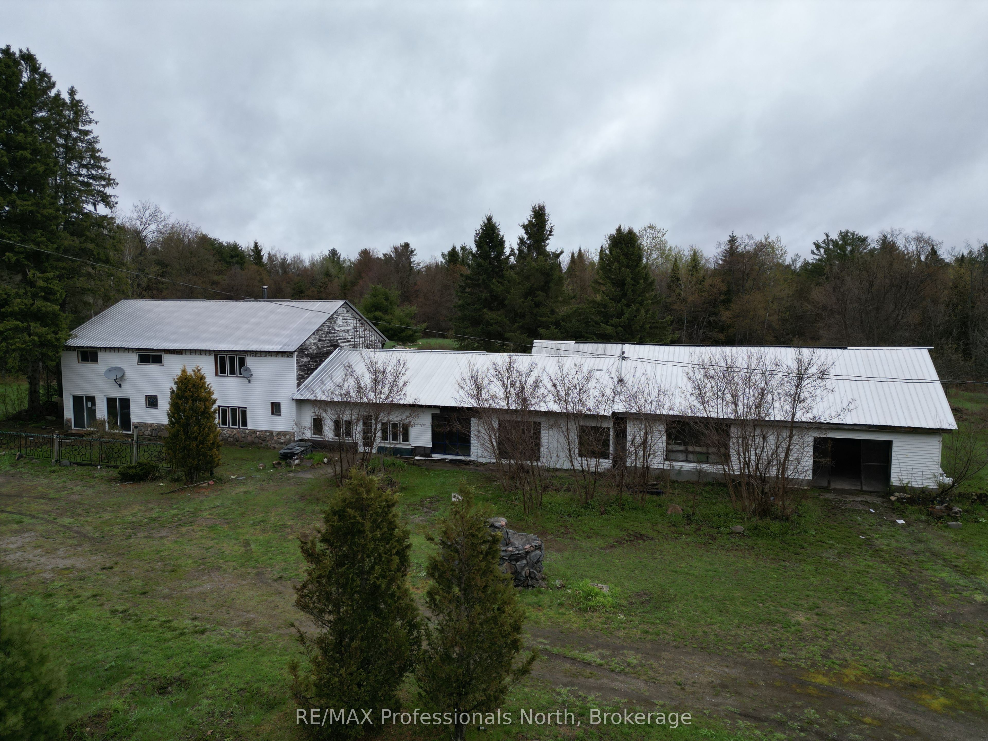 3044 Gelert Road Property Photo 1