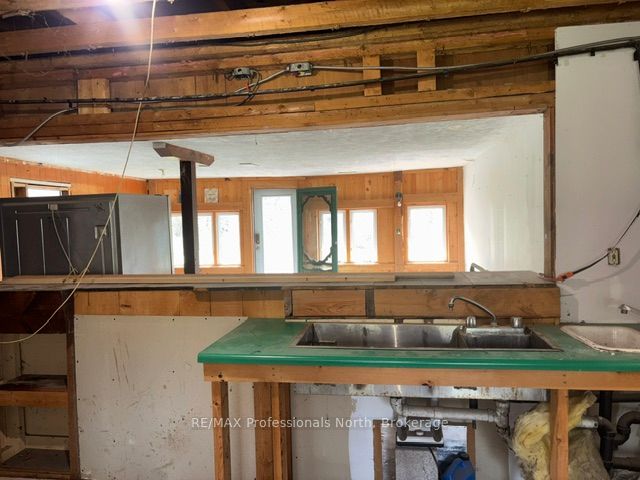 3044 Gelert Road Property Photo 6