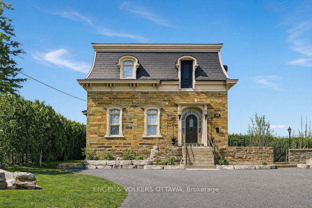 382 Mcgill Street Property Photo 2