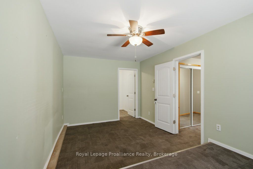 22579 Loyalist Parkway Property Photo 16