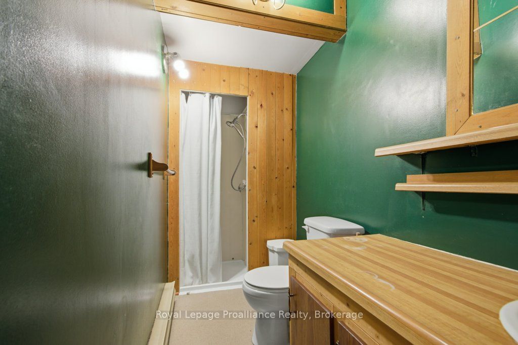 22579 Loyalist Parkway Property Photo 19