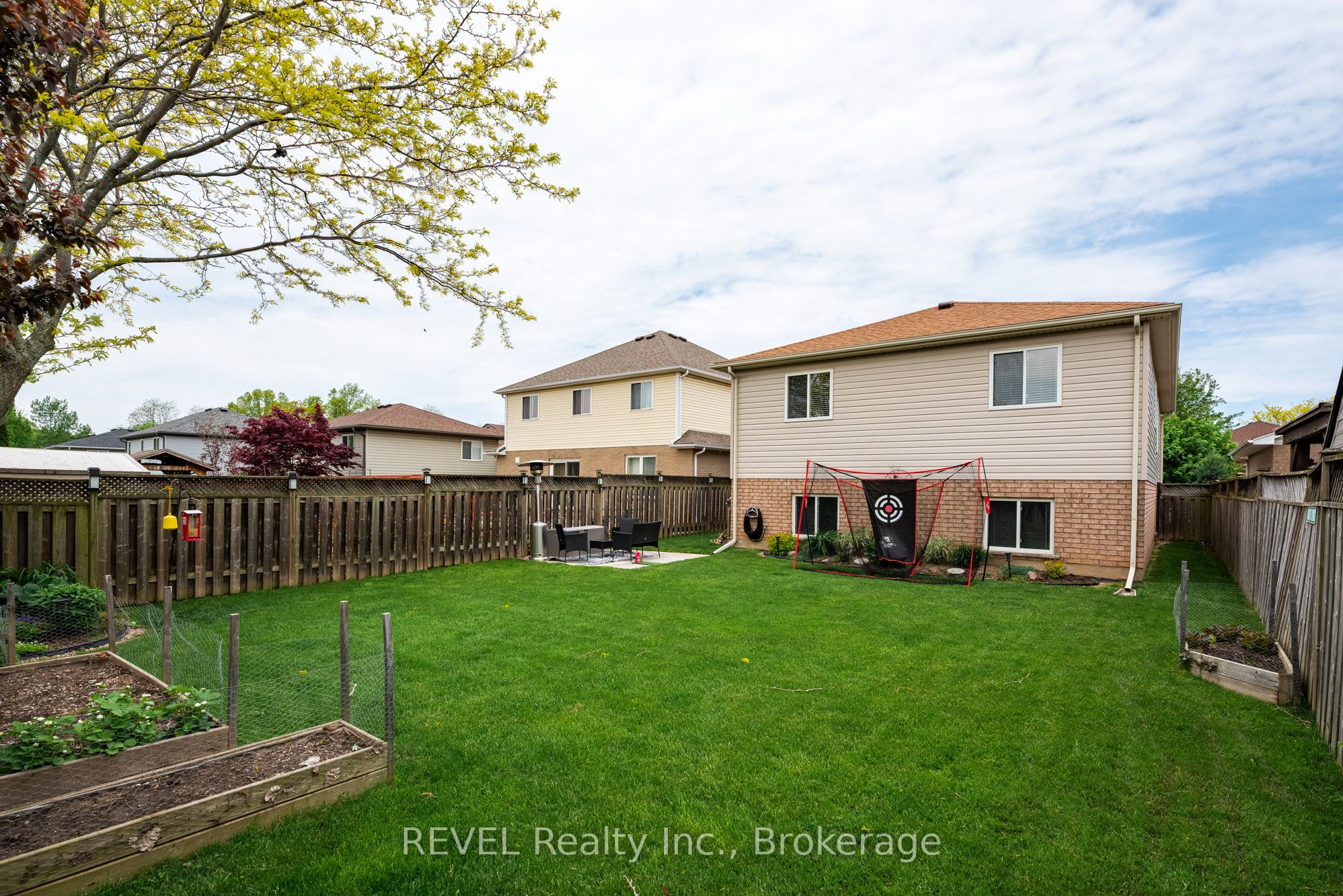 8368 Racey Avenue Property Photo 28
