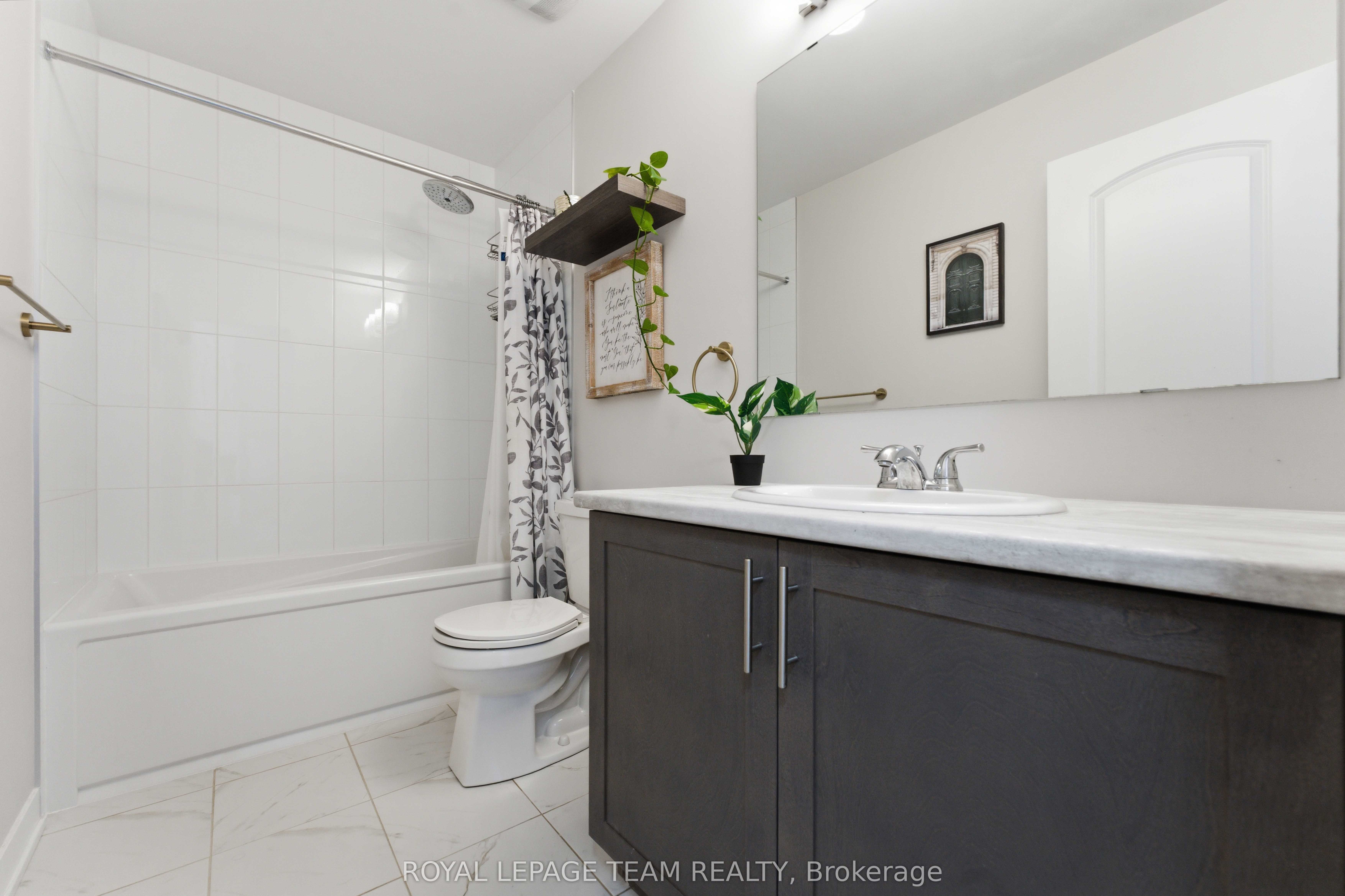 3048 Travertine Way Property Photo 25