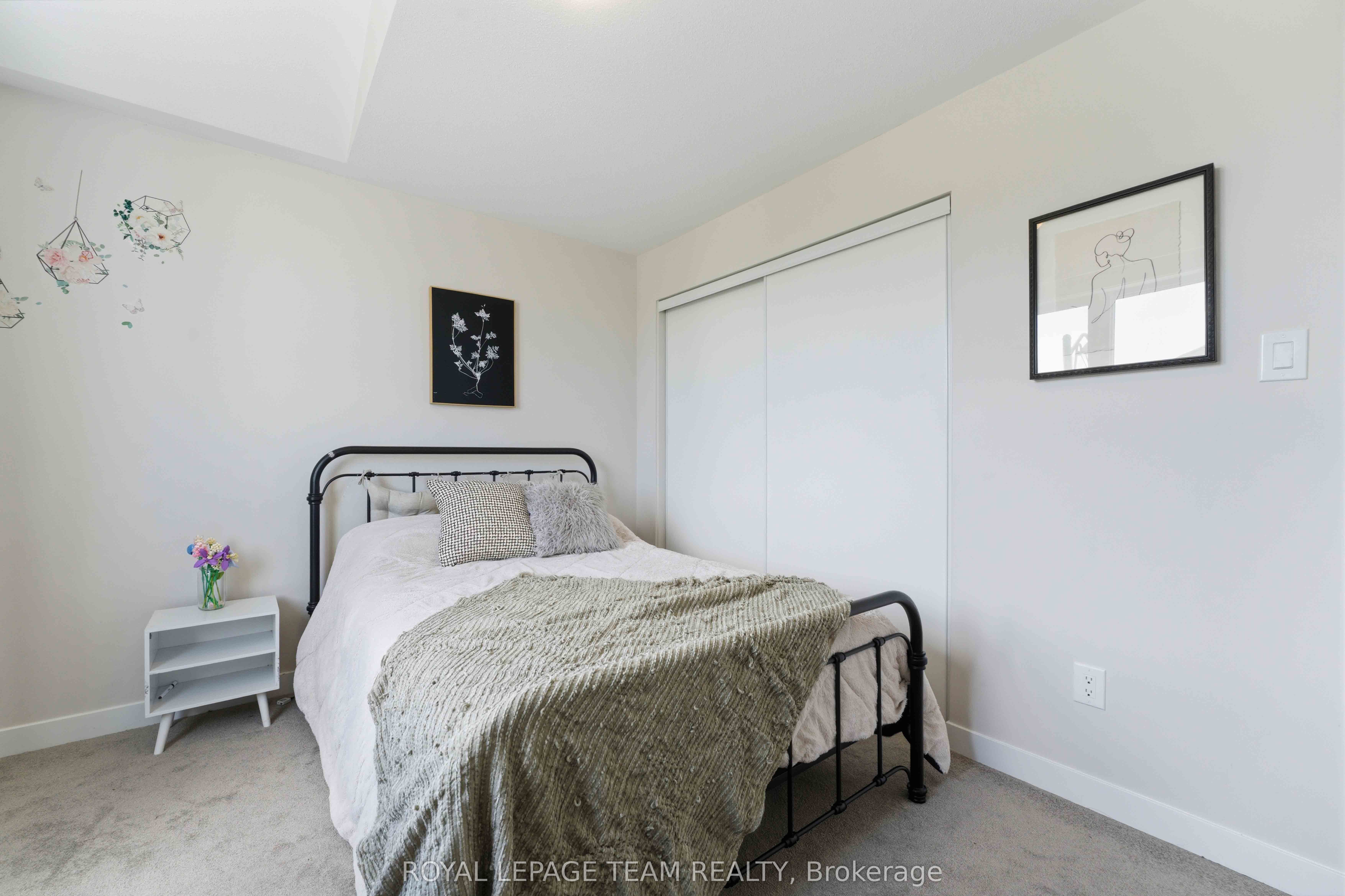 3048 Travertine Way Property Photo 30