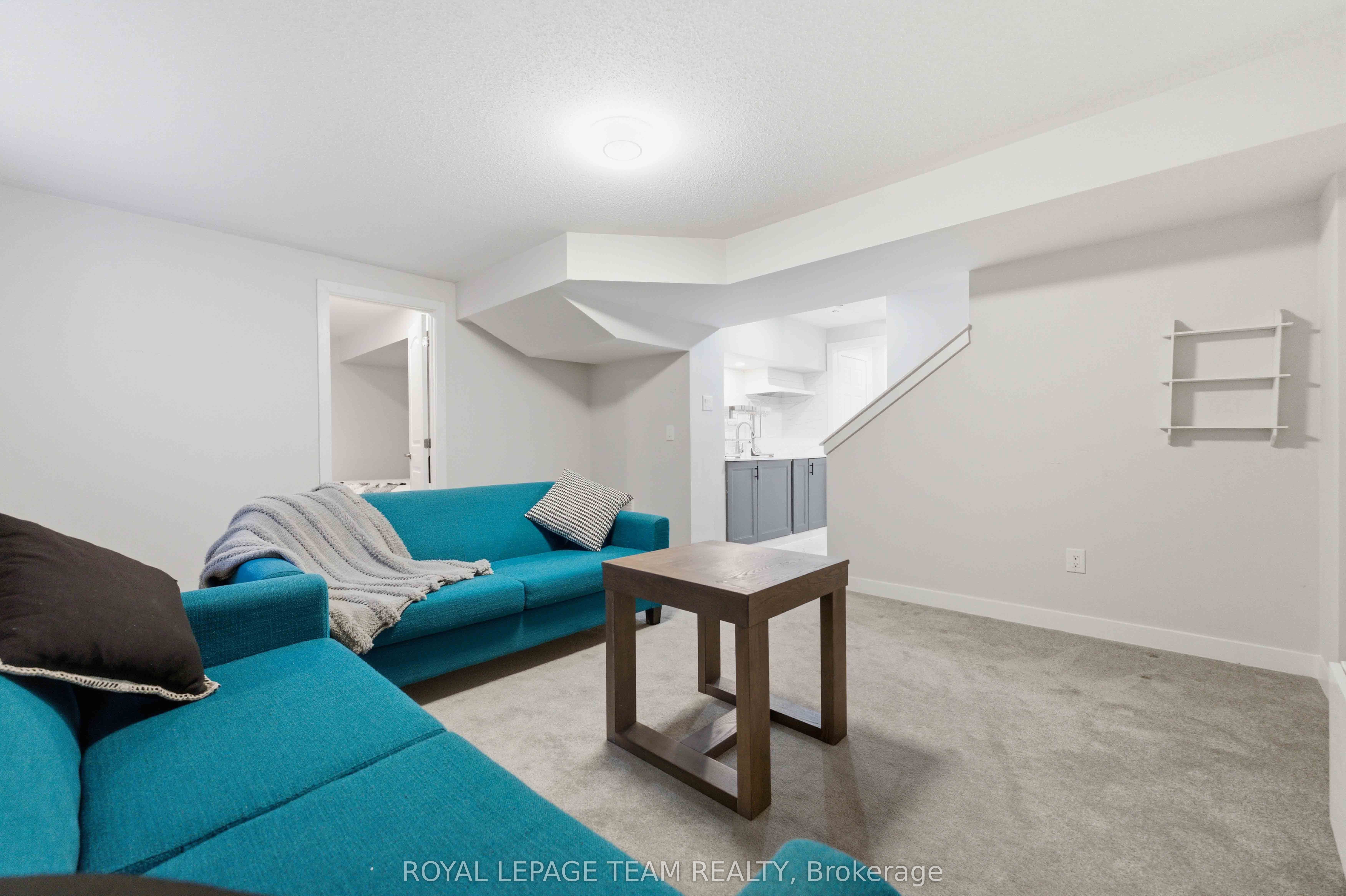 3048 Travertine Way Property Photo 36