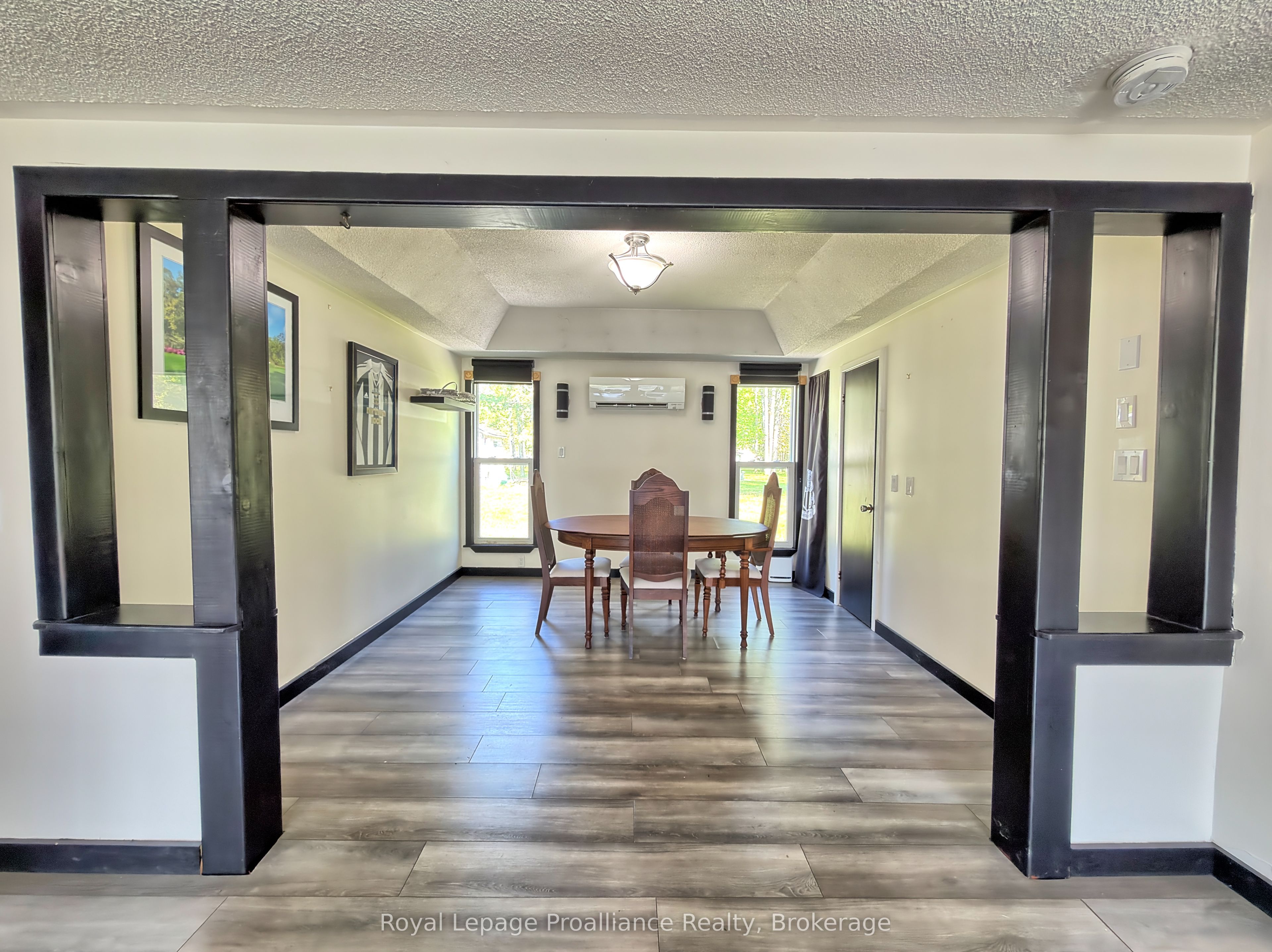 562 Cordova Road Property Photo 8
