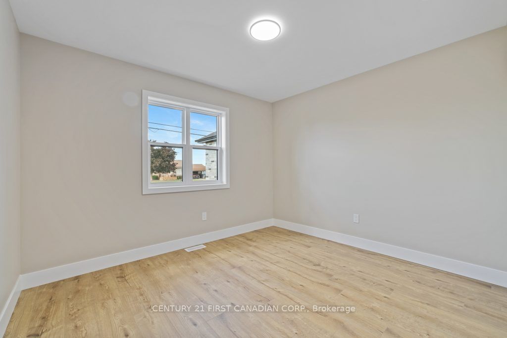95 Victoria Avenue E Property Photo 20