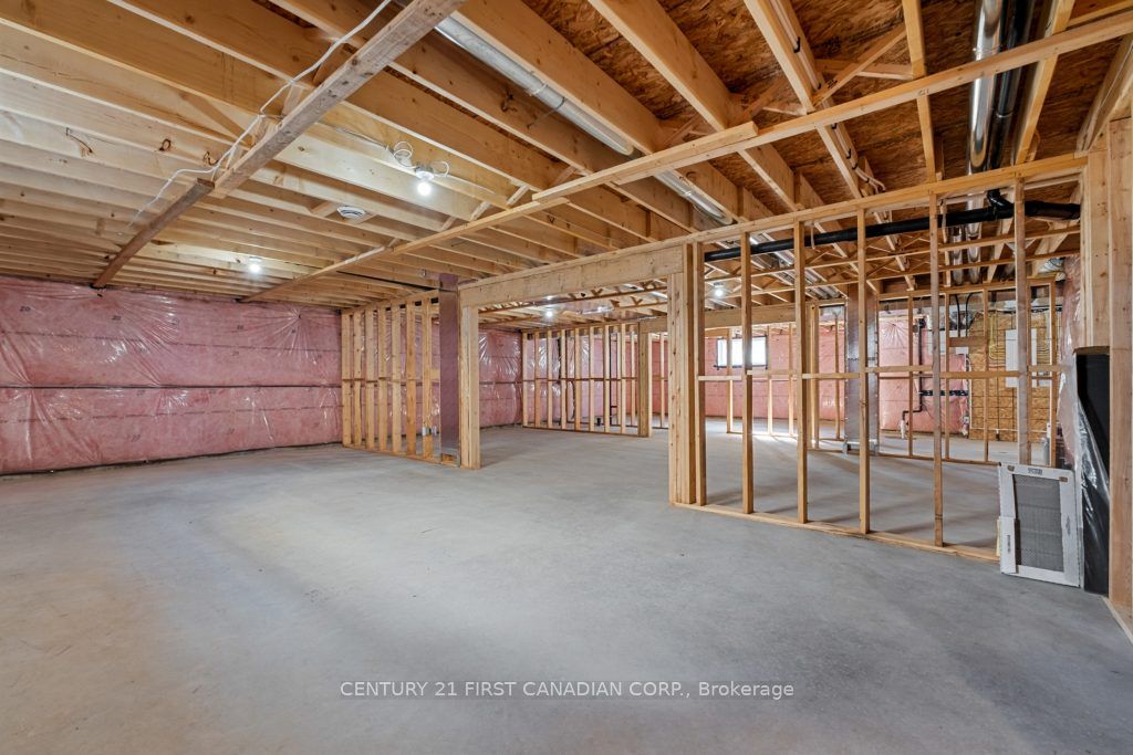 95 Victoria Avenue E Property Photo 25