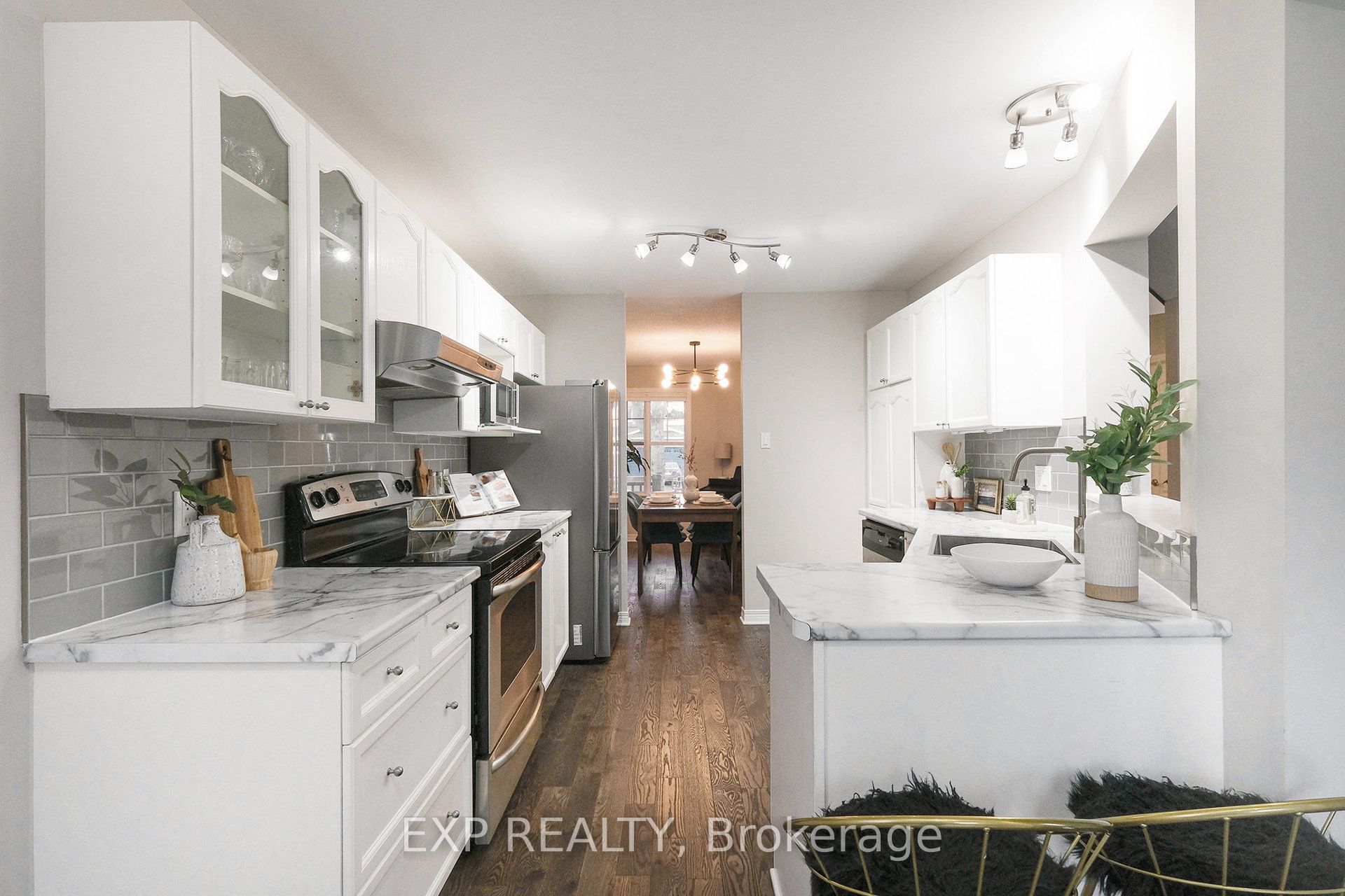 34 Avonmore Crescent Property Photo 6