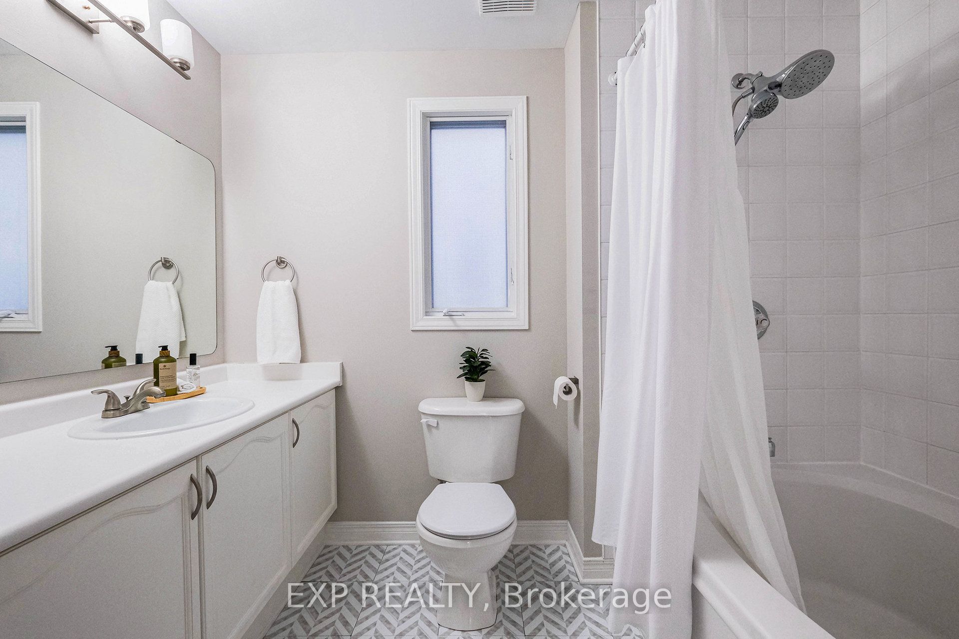 34 Avonmore Crescent Property Photo 15