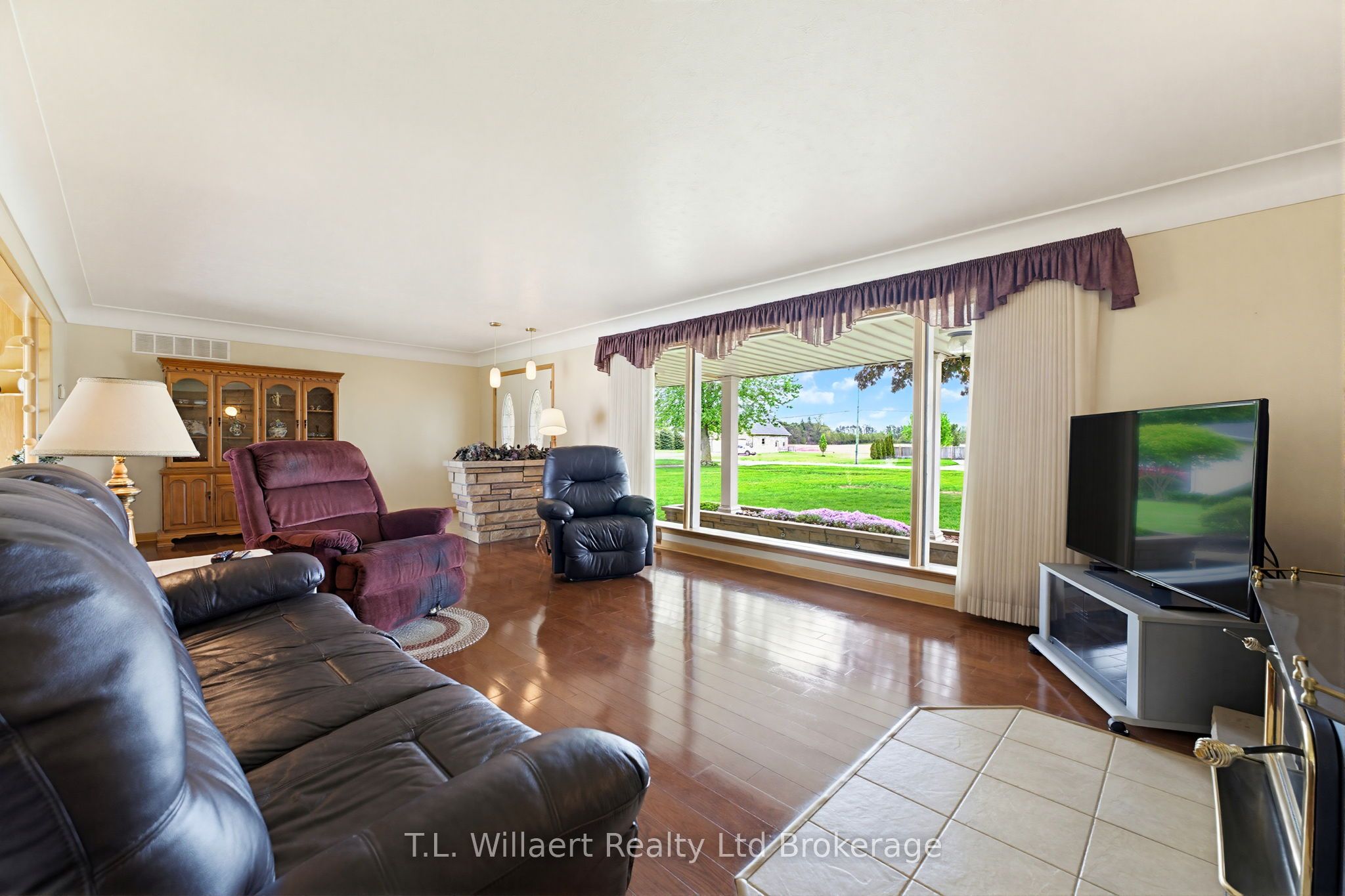 70 Albert Street Property Photo 9
