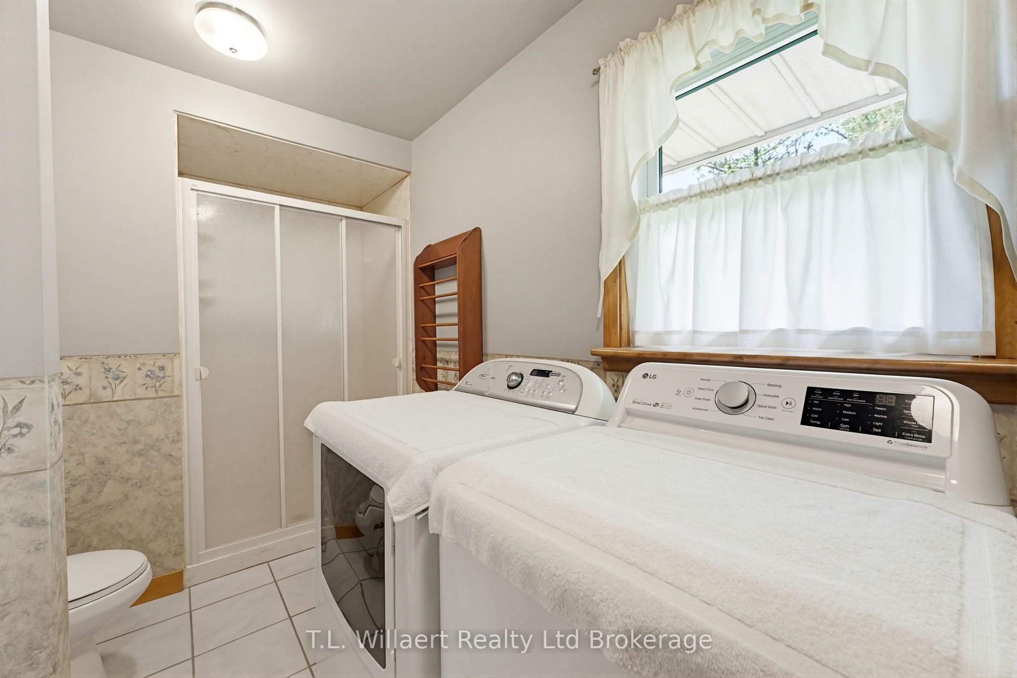 70 Albert Street Property Photo 25