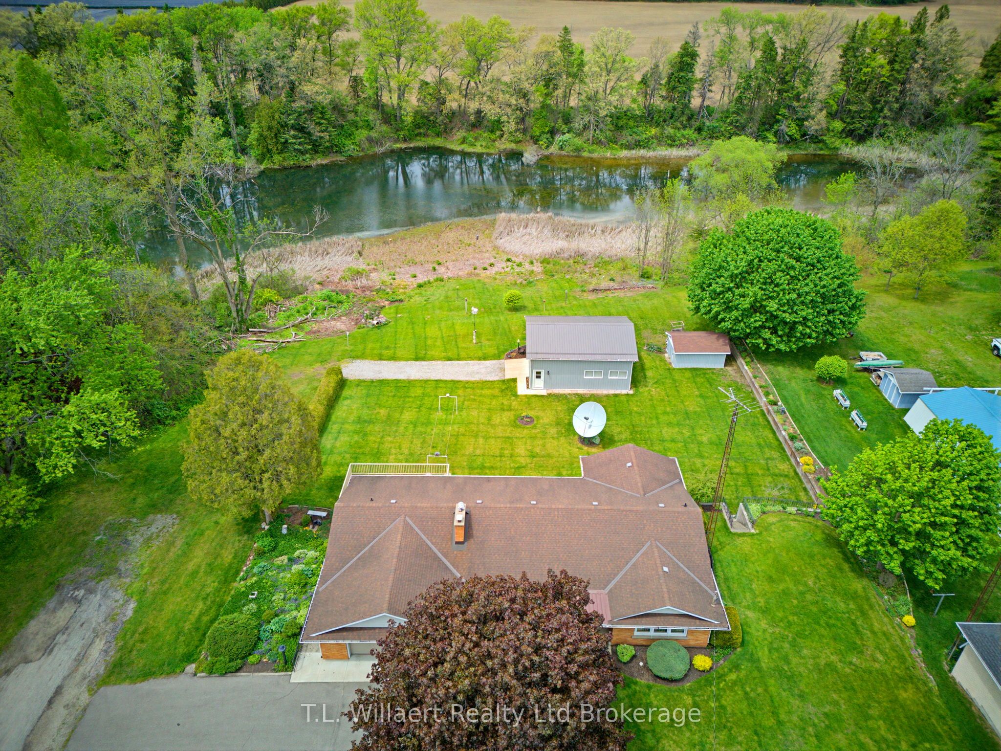70 Albert Street Property Photo 43