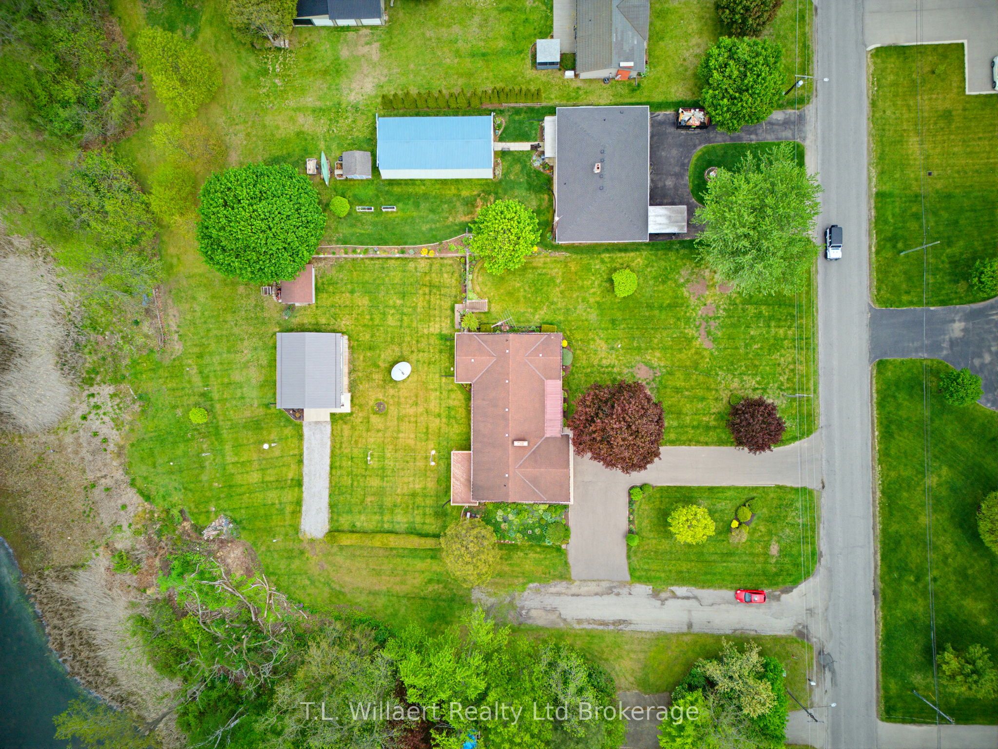 70 Albert Street Property Photo 44