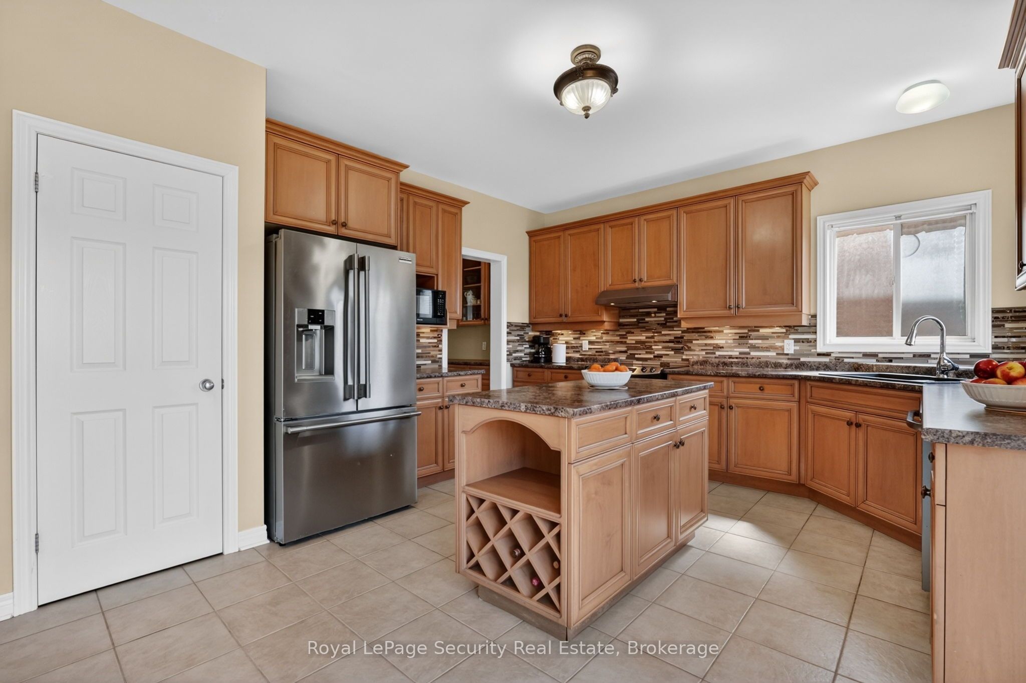 37 Fredonia Crescent Property Photo 12
