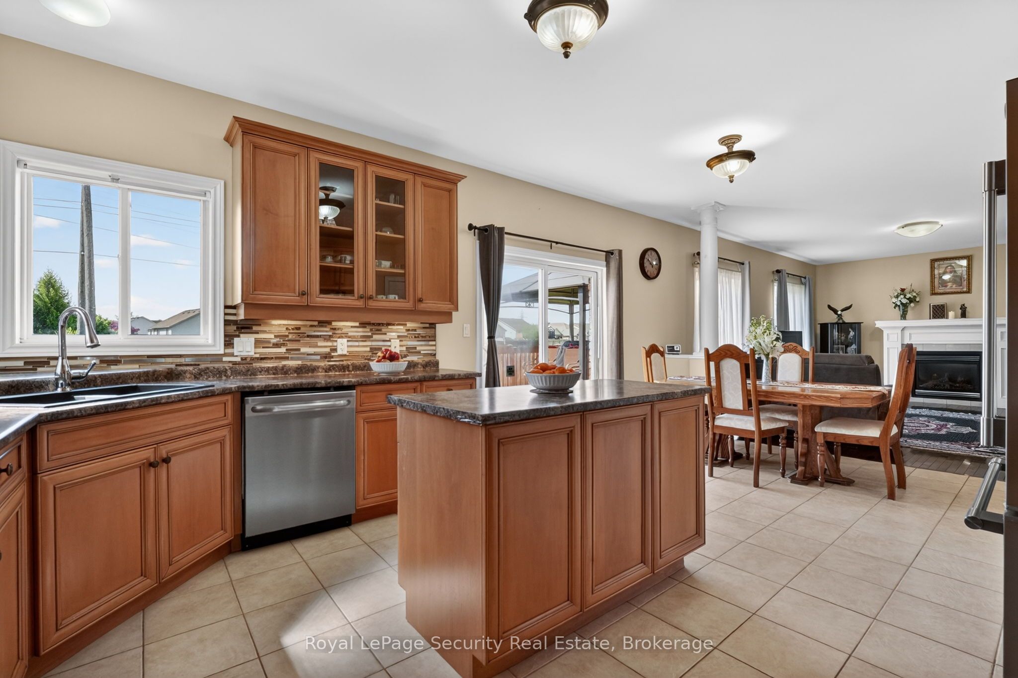 37 Fredonia Crescent Property Photo 15