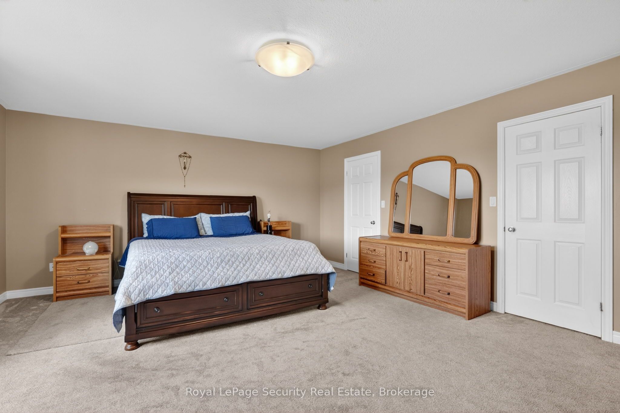37 Fredonia Crescent Property Photo 25