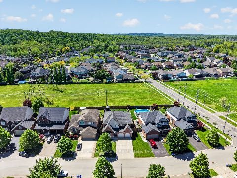 37 Fredonia Crescent Property Photo 47