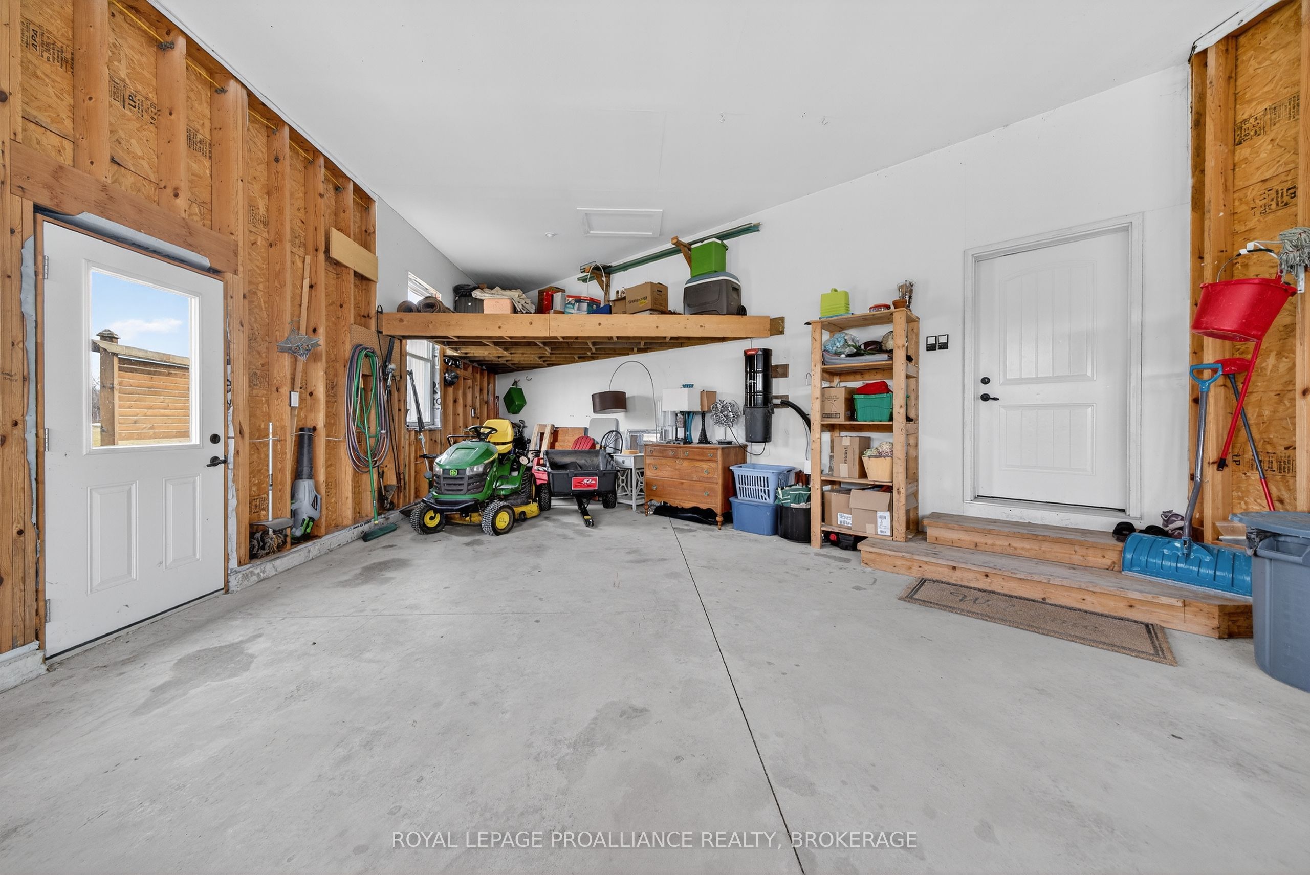 89 Gentlebreeze Drive Property Photo 31
