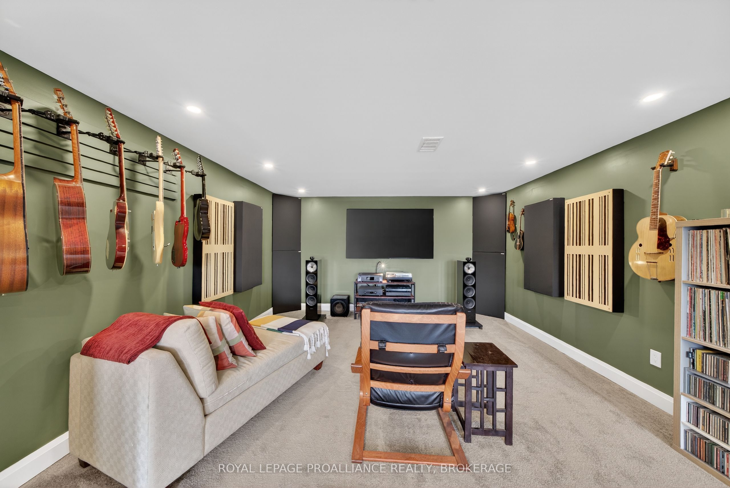 89 Gentlebreeze Drive Property Photo 35