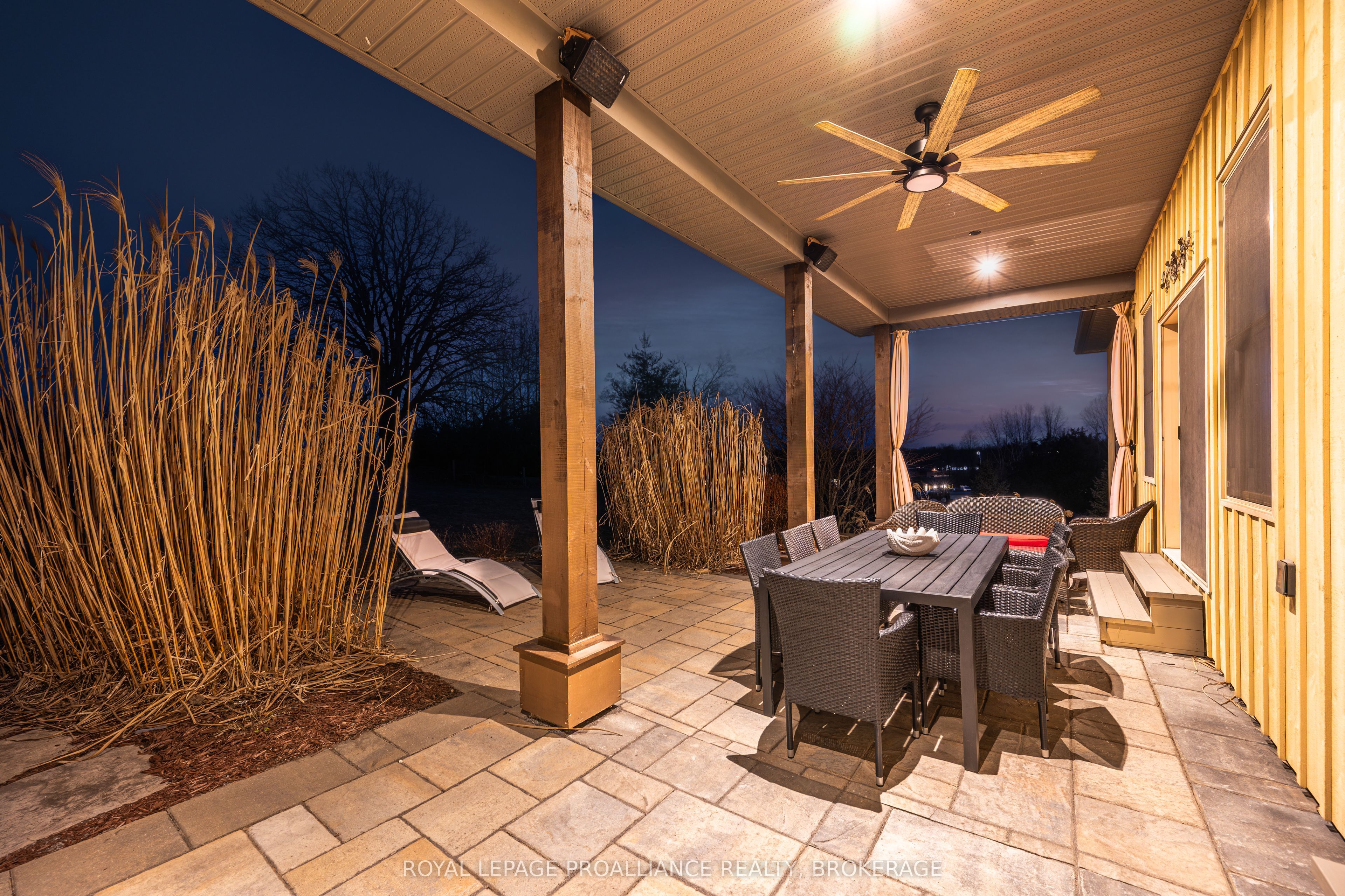 89 Gentlebreeze Drive Property Photo 43
