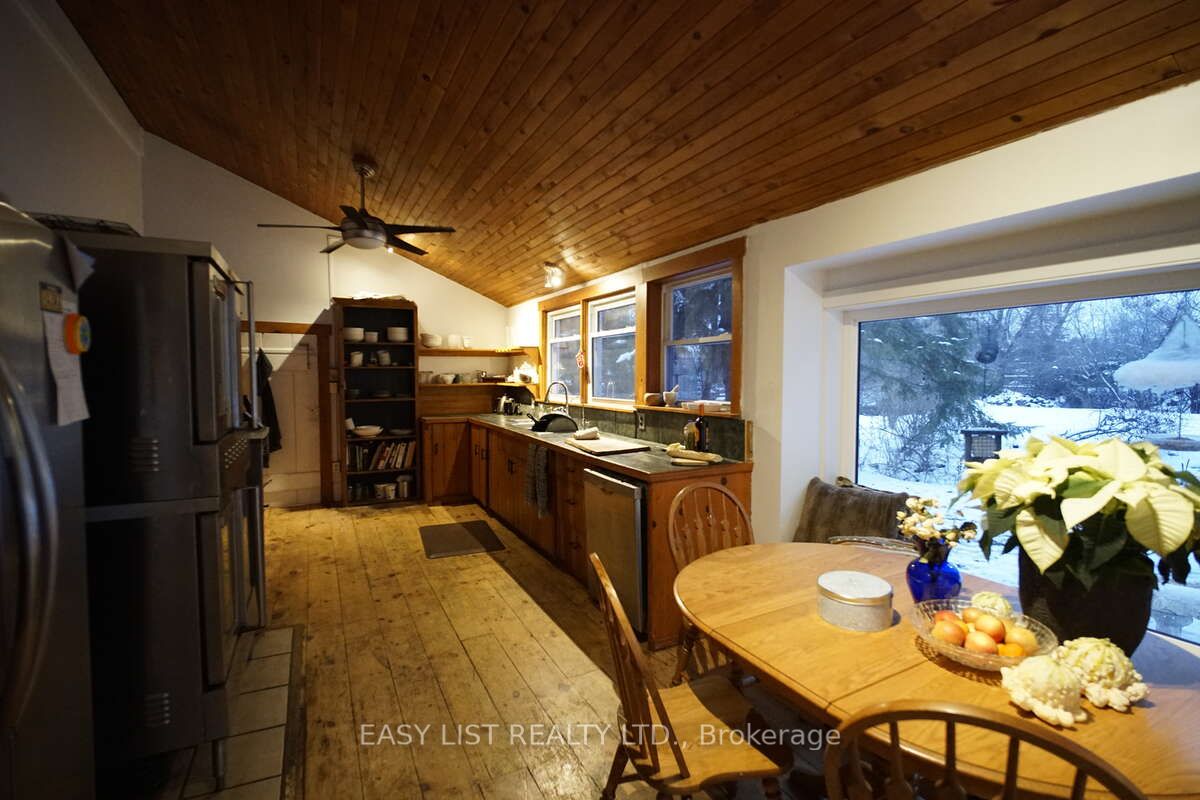 79 Brock Road S Property Photo 10