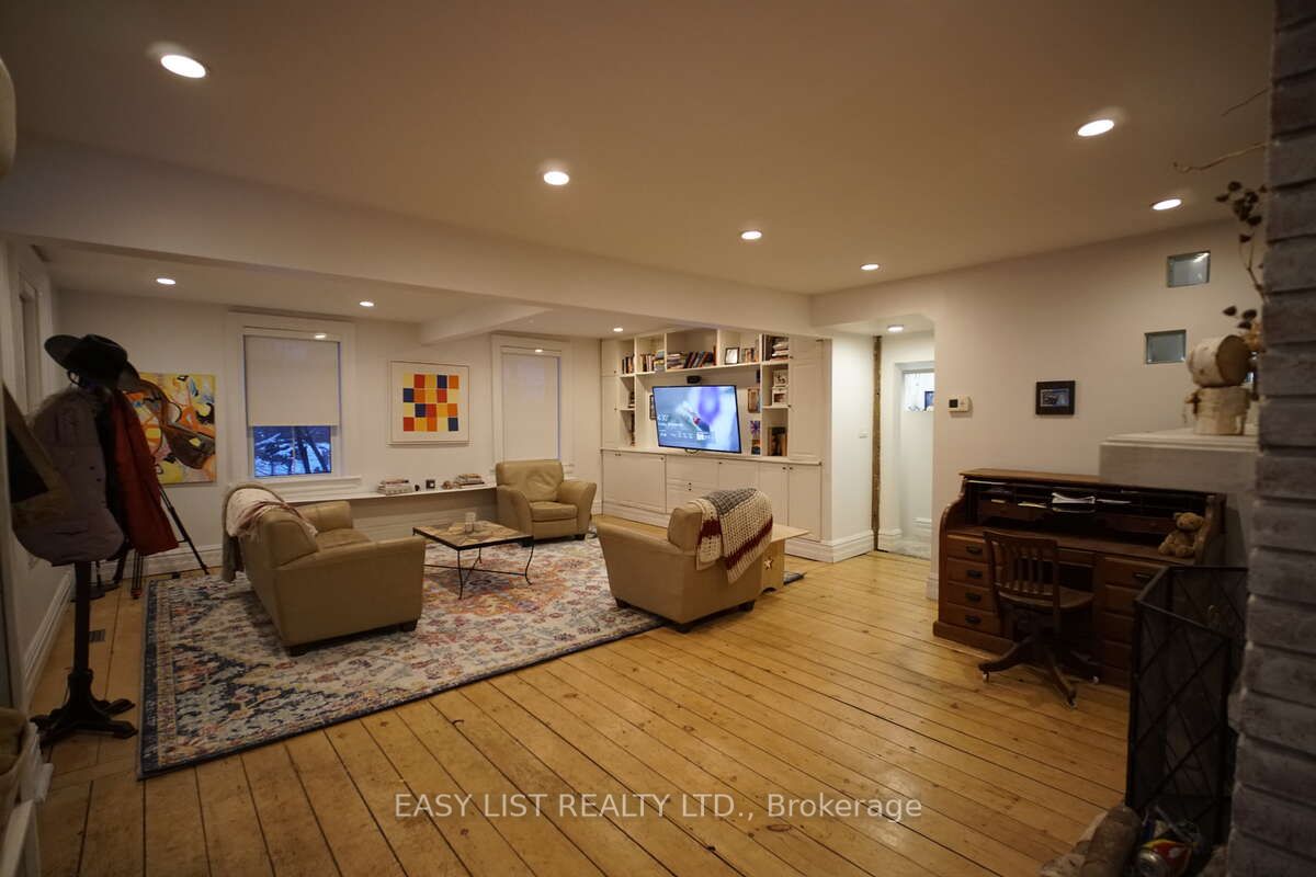 79 Brock Road S Property Photo 11