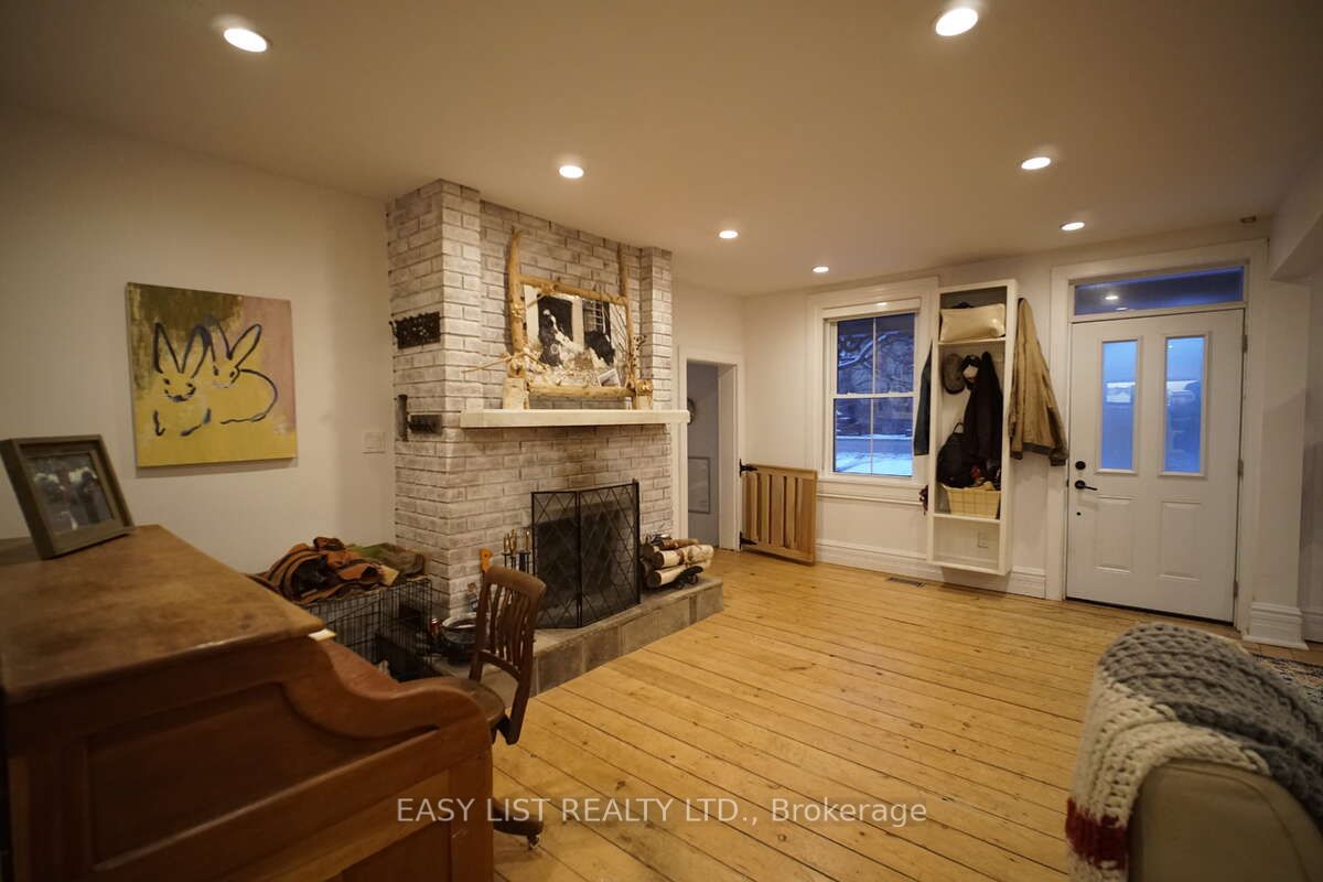 79 Brock Road S Property Photo 12