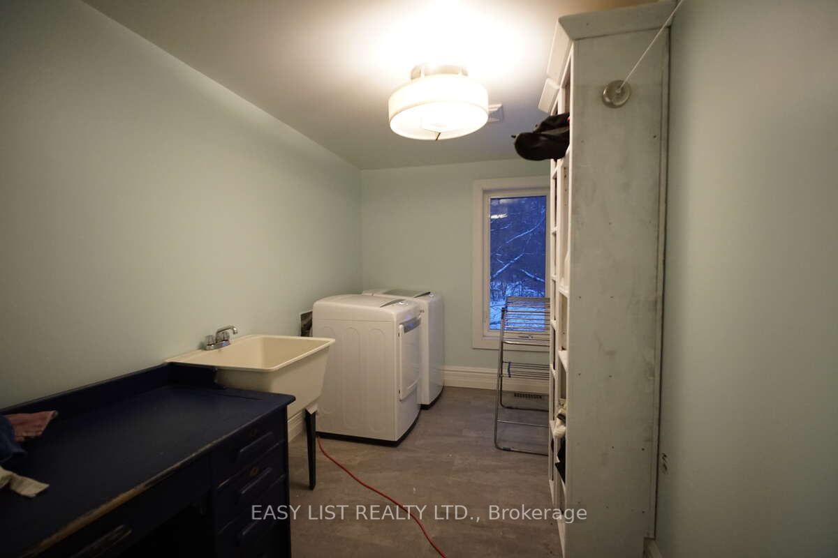 79 Brock Road S Property Photo 15