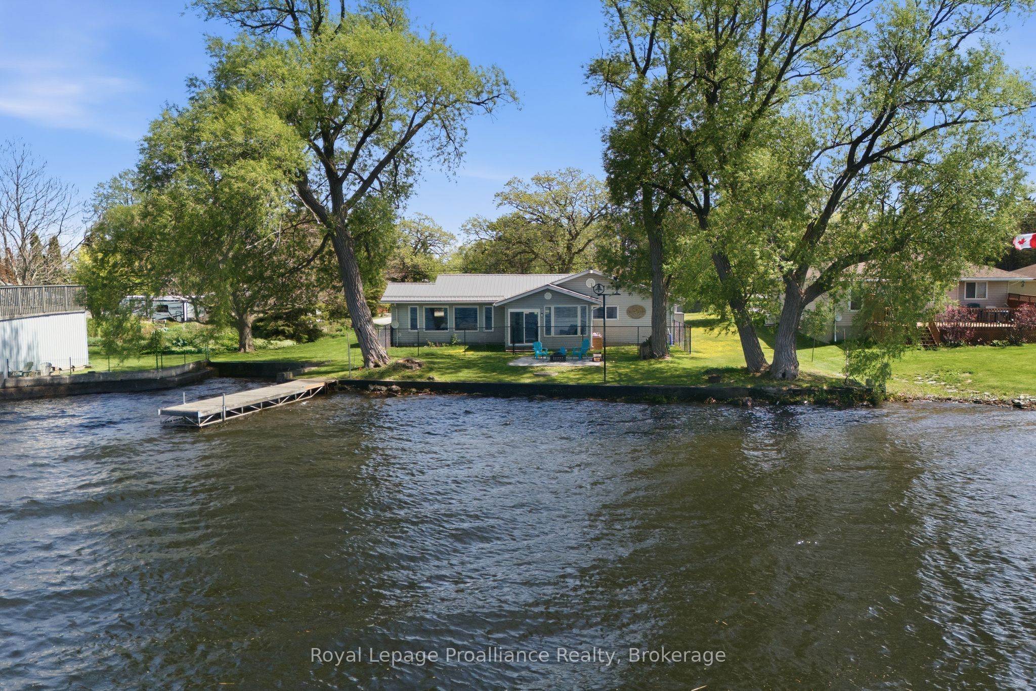 33 Peats Point Lane Property Photo 1