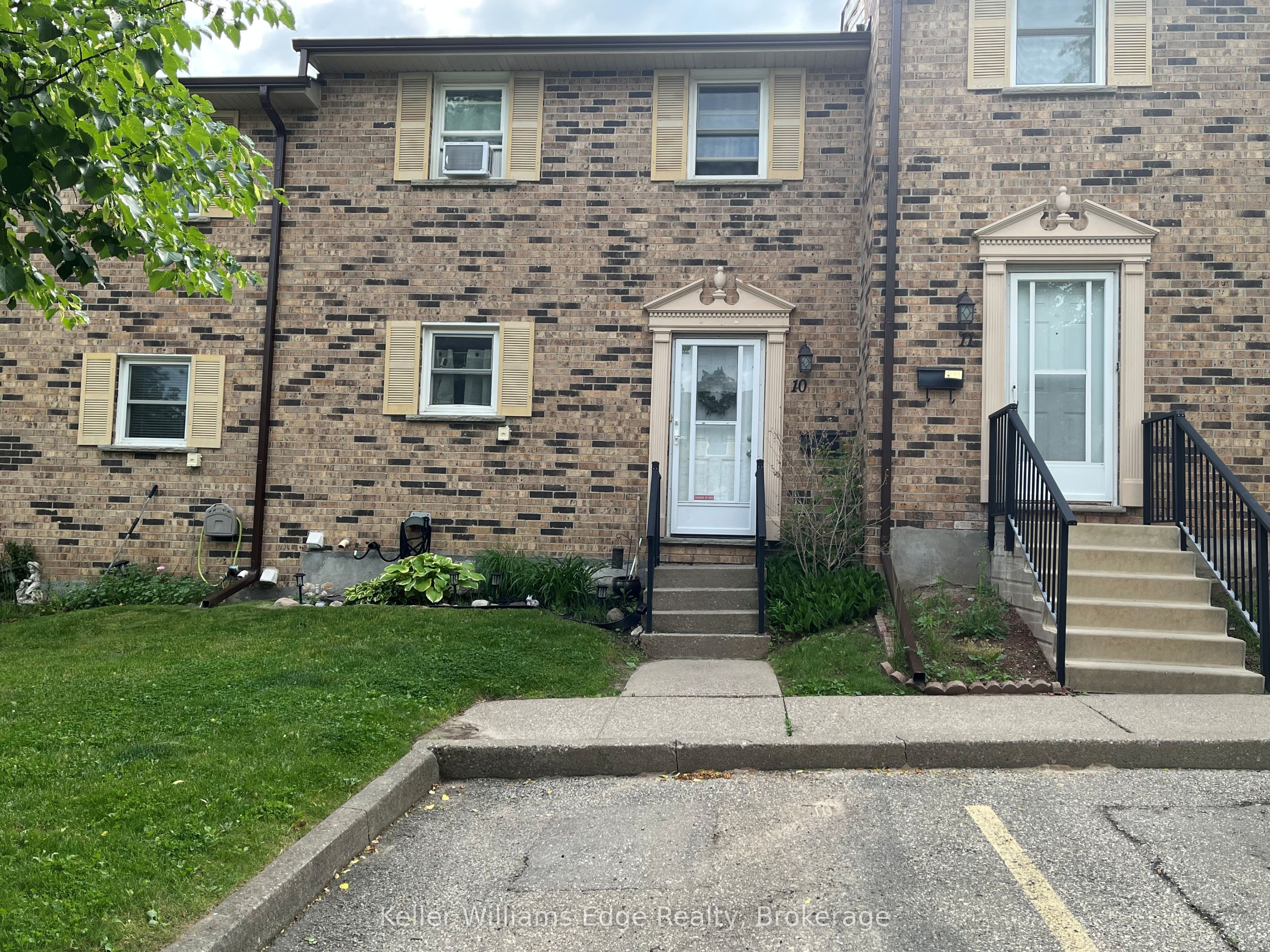 175 Cedar Street 10 Property Photo 3