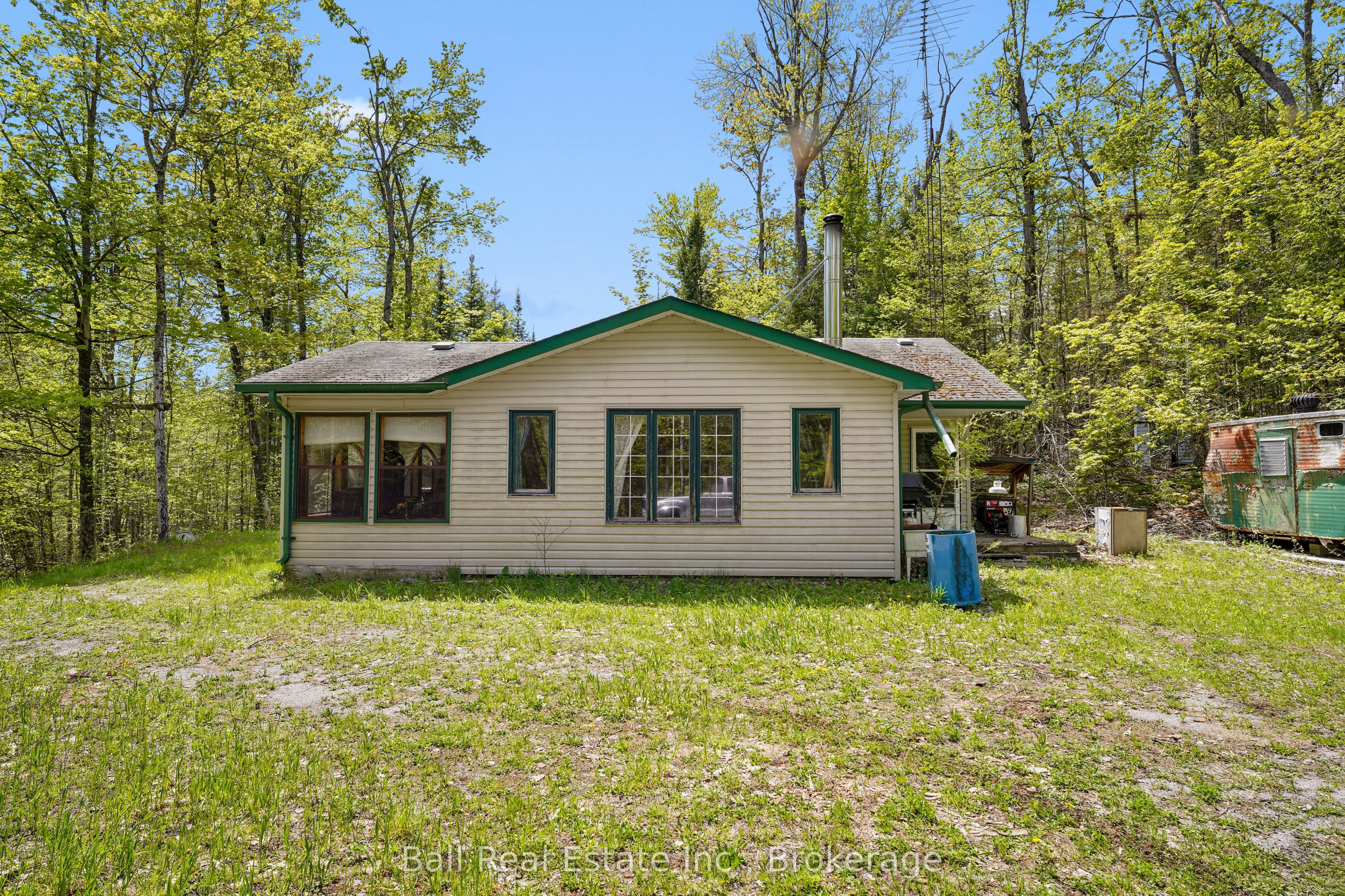 174 Moon Line Road N Property Photo 6
