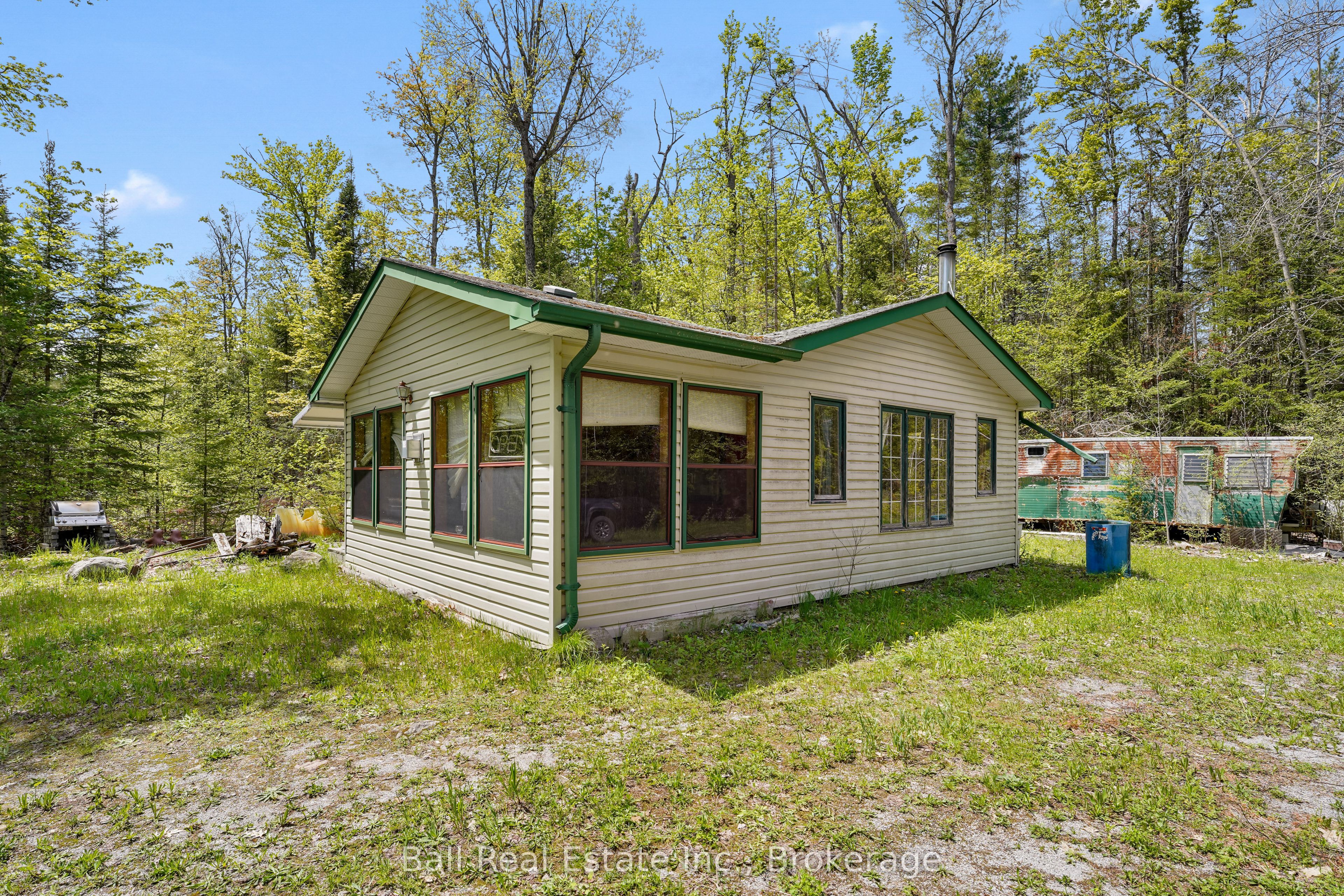 174 Moon Line Road N Property Photo 10
