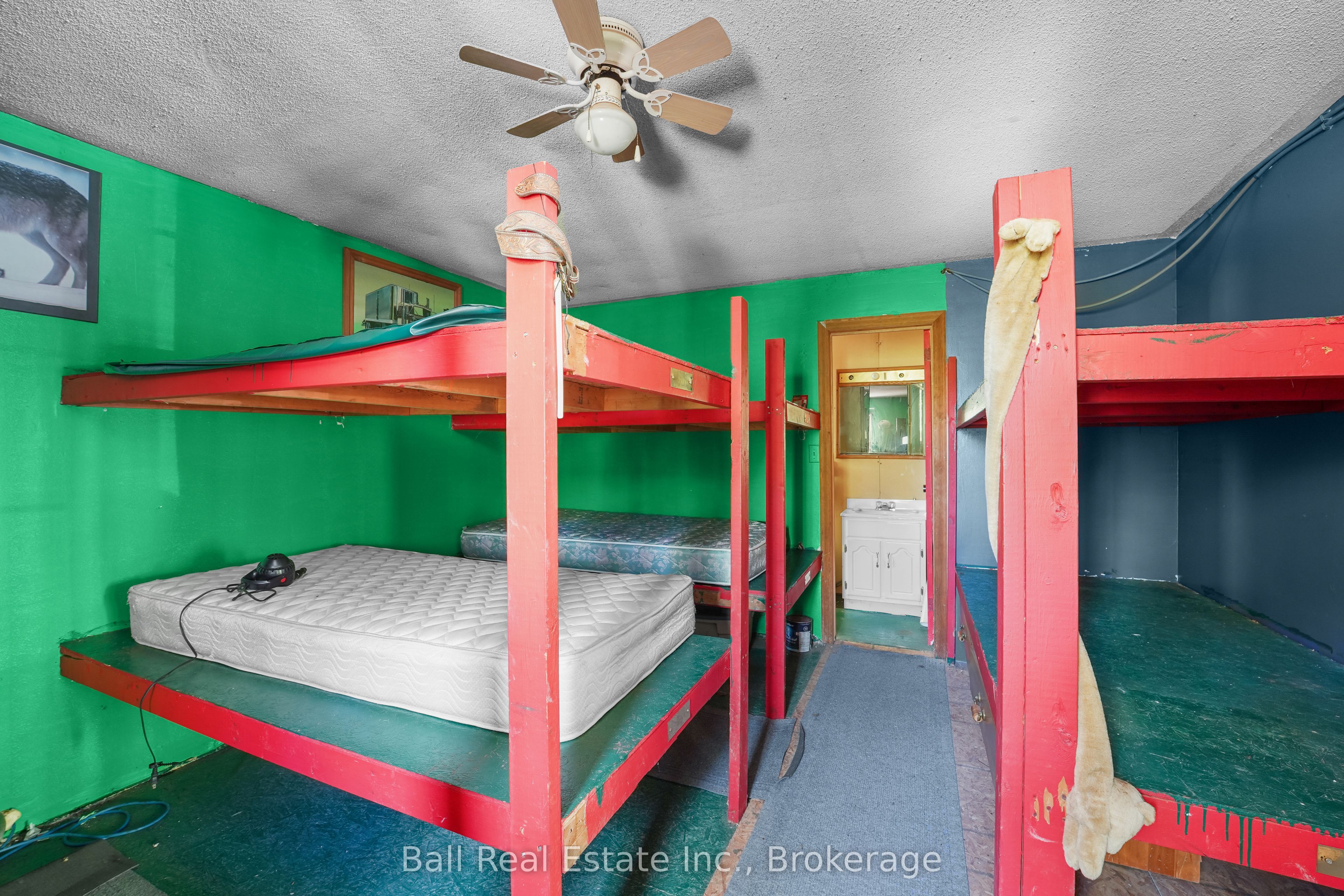 174 Moon Line Road N Property Photo 15