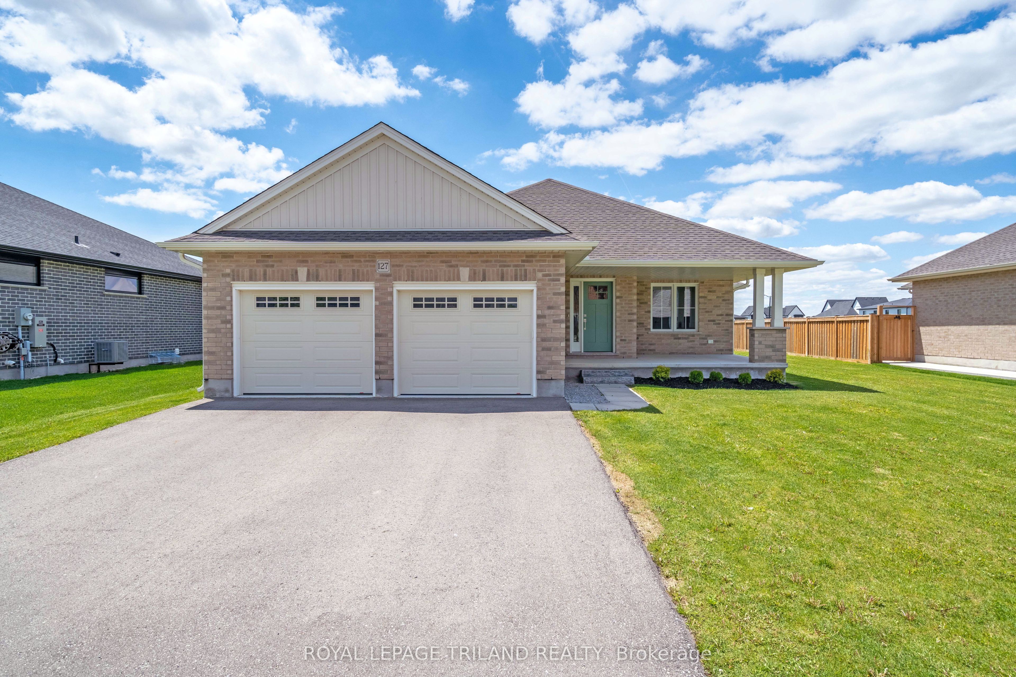 127 Lila Street Property Photo 2