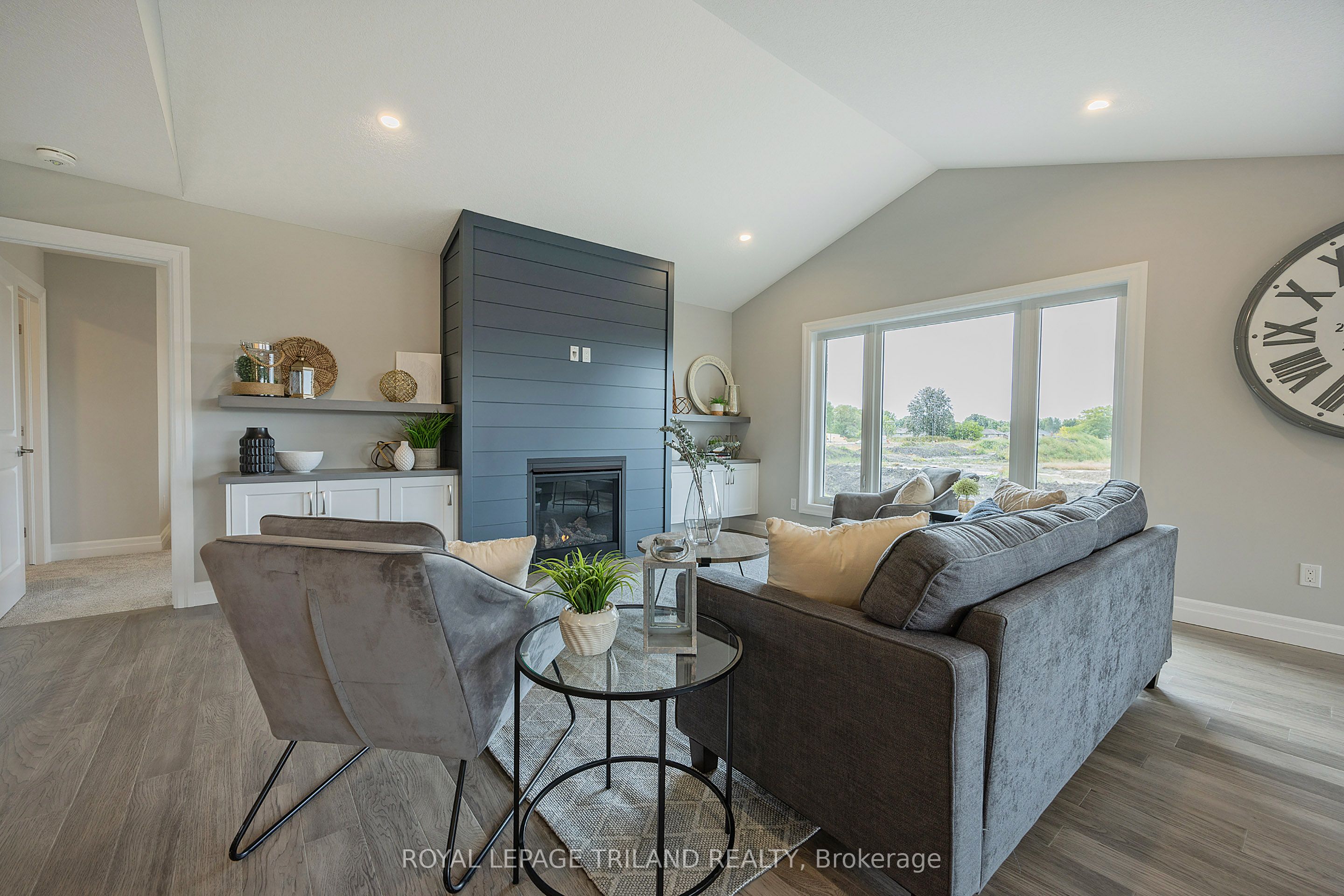 127 Lila Street Property Photo 3