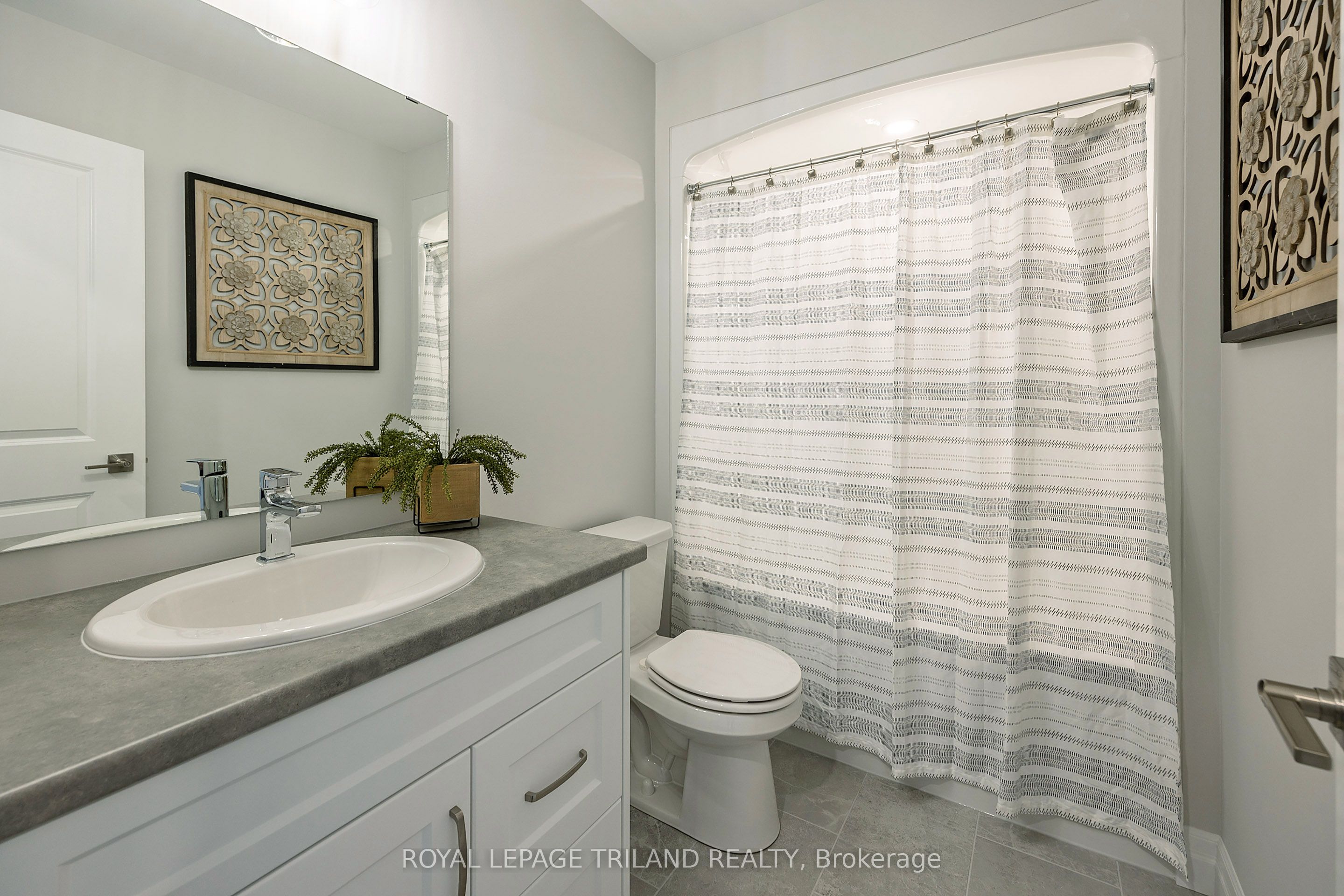 127 Lila Street Property Photo 34