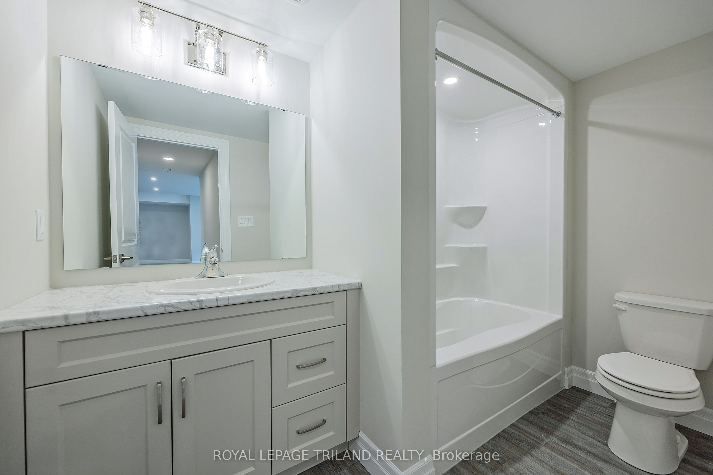 127 Lila Street Property Photo 40