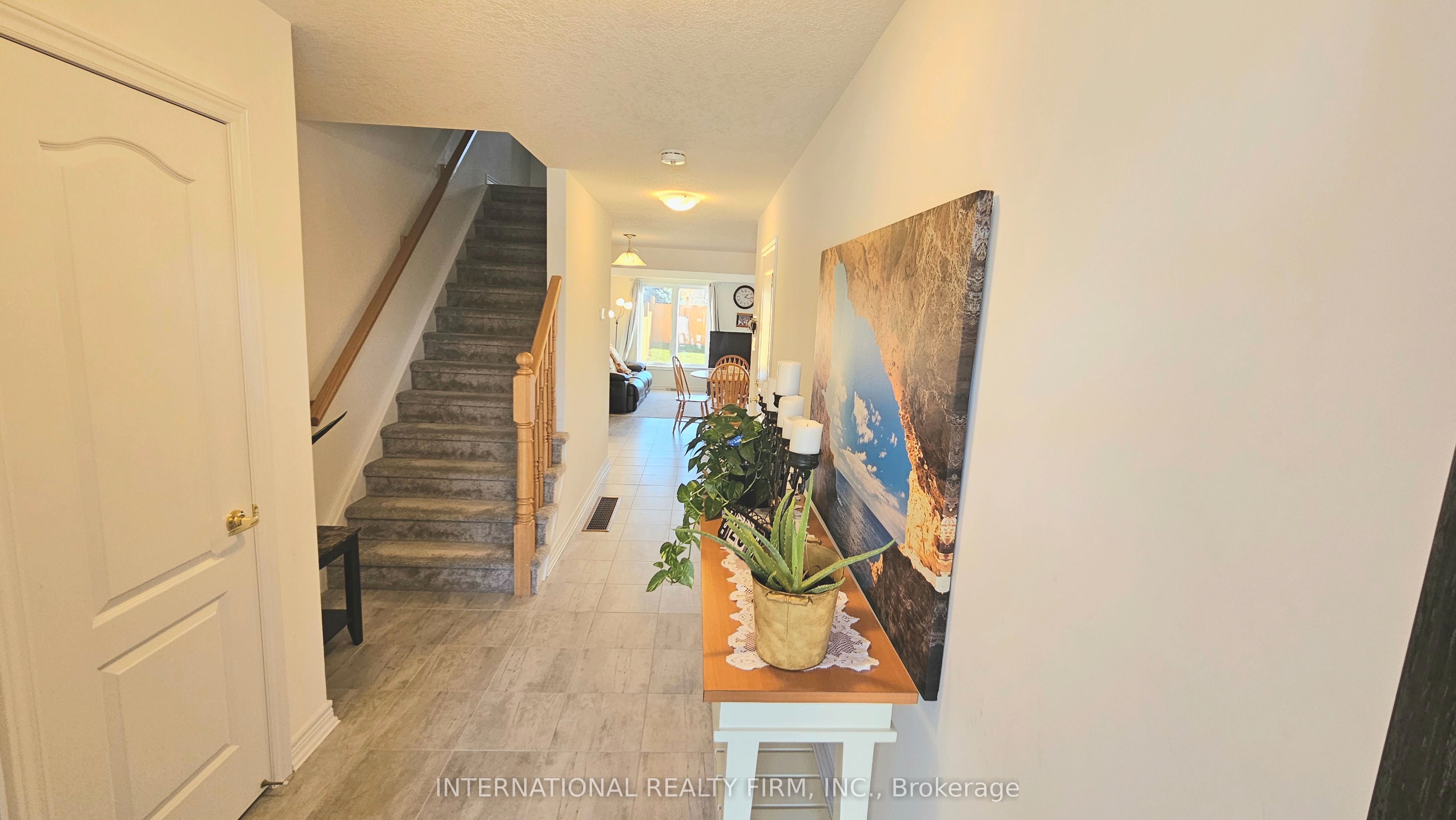 159 Stonebrook Way Property Photo 4