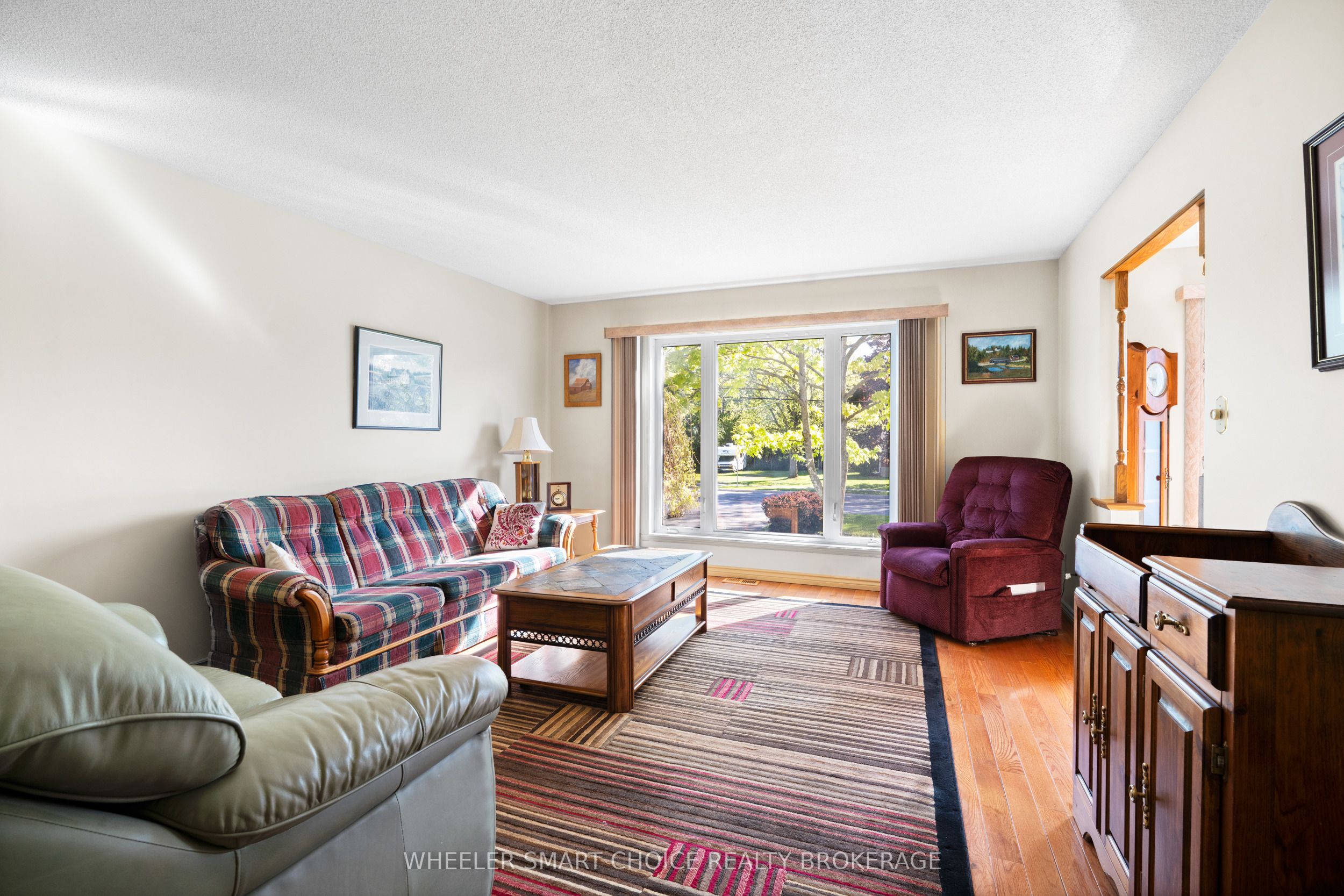 37 Dickinson Drive Property Photo 5