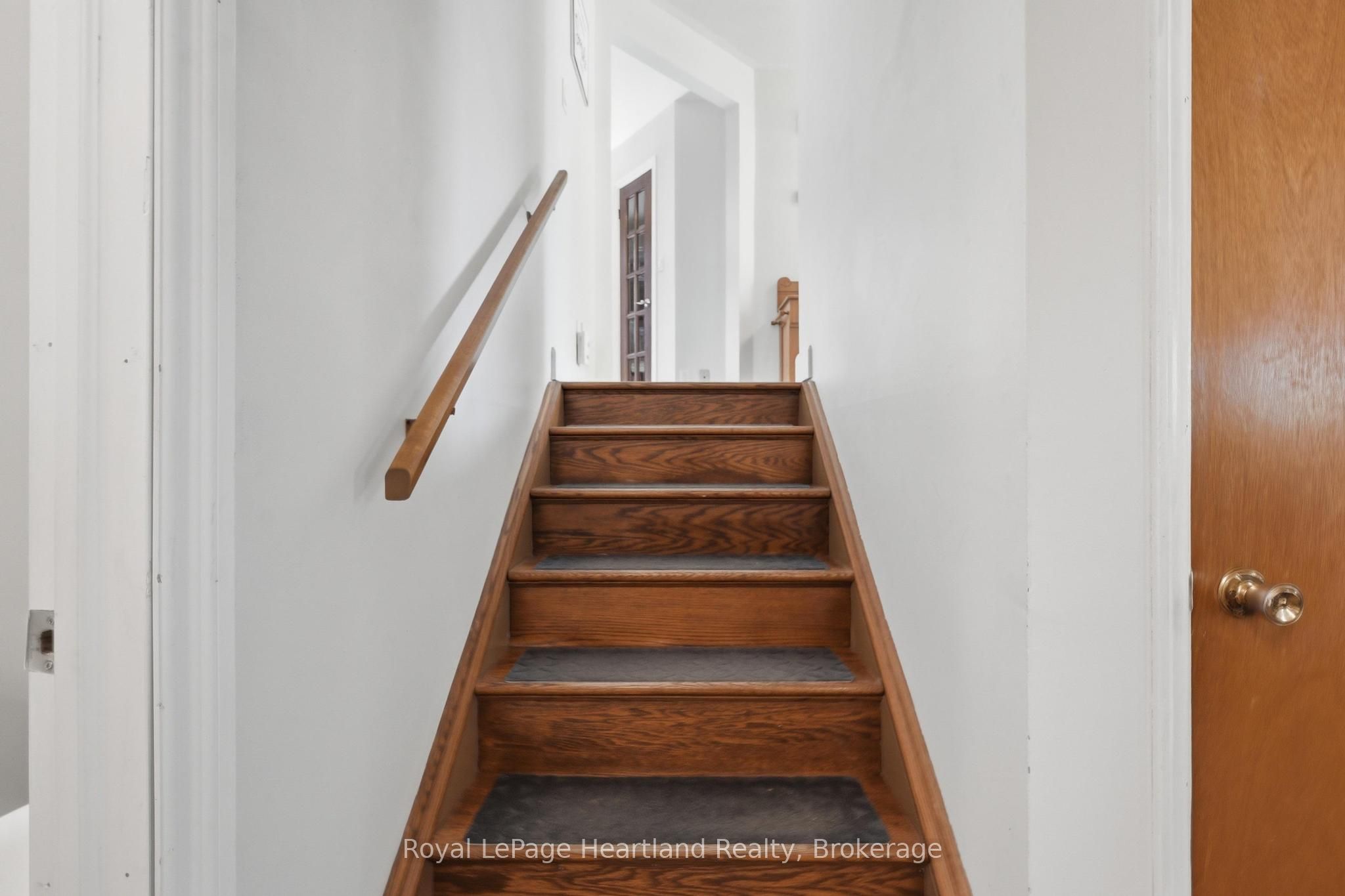36589 Dunlop Drive Property Photo 22