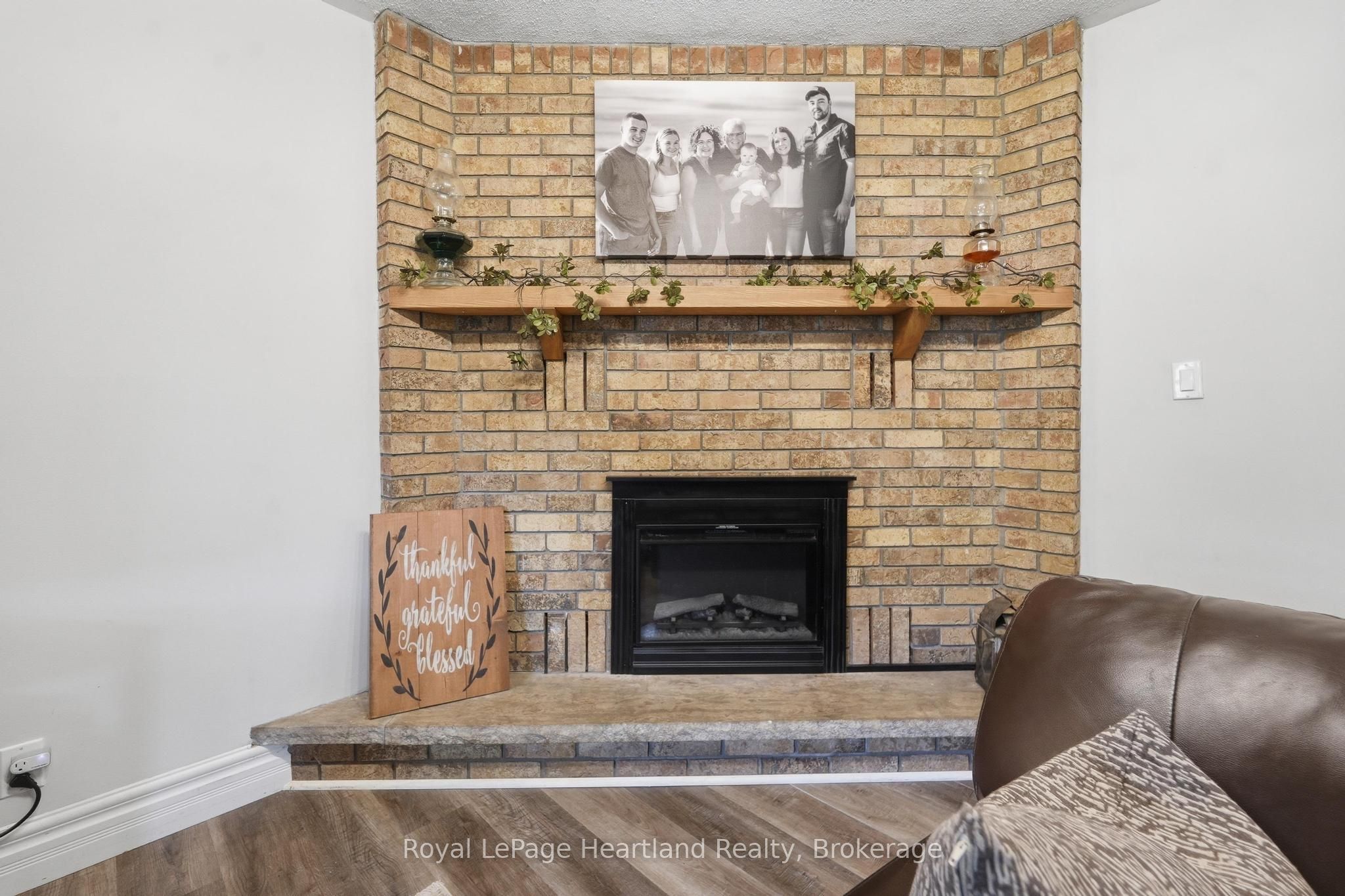 36589 Dunlop Drive Property Photo 25